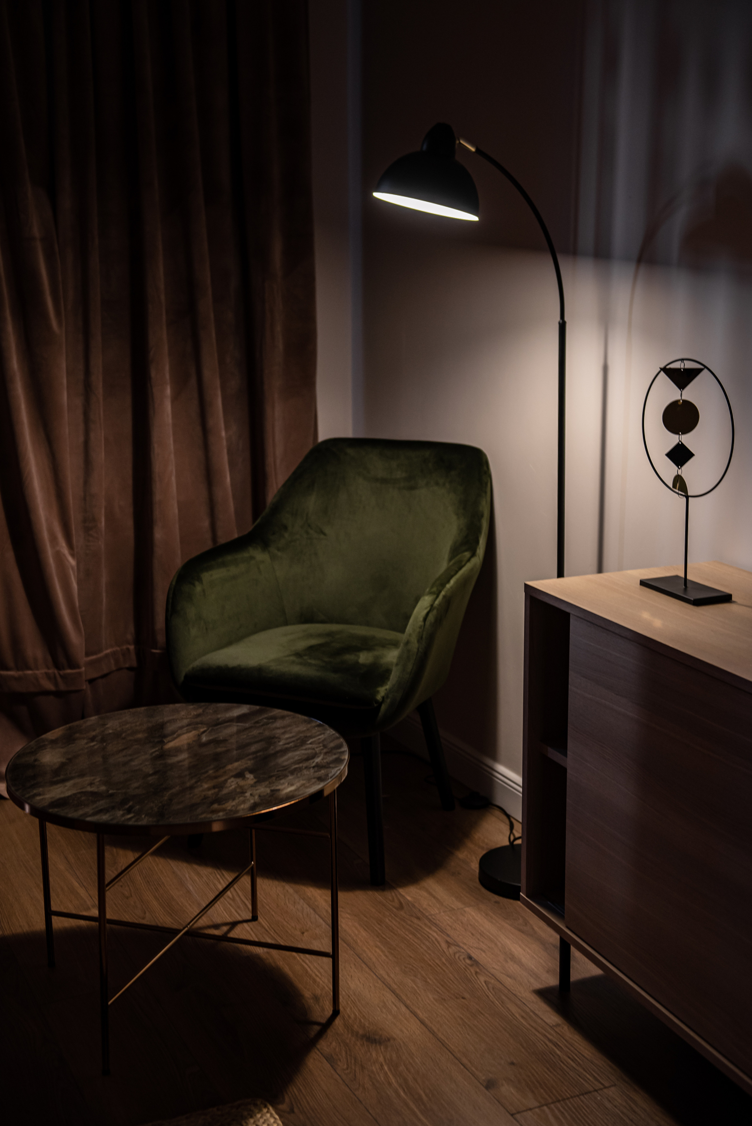 Інтер'єрна фотографія, інтер'єрний фотограф Чернівці, фото для закладу. Предметний фотограф Чернівці для інтернет магазину, сайту, каталогу, контент для бізнесу