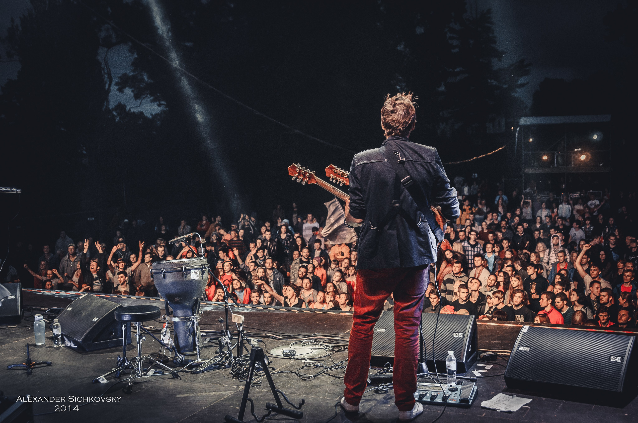 Індивідуальні зйомки та репортаж подій. Предметний фотограф Чернівці для інтернет магазину, сайту, каталогу, контент для бізнесу