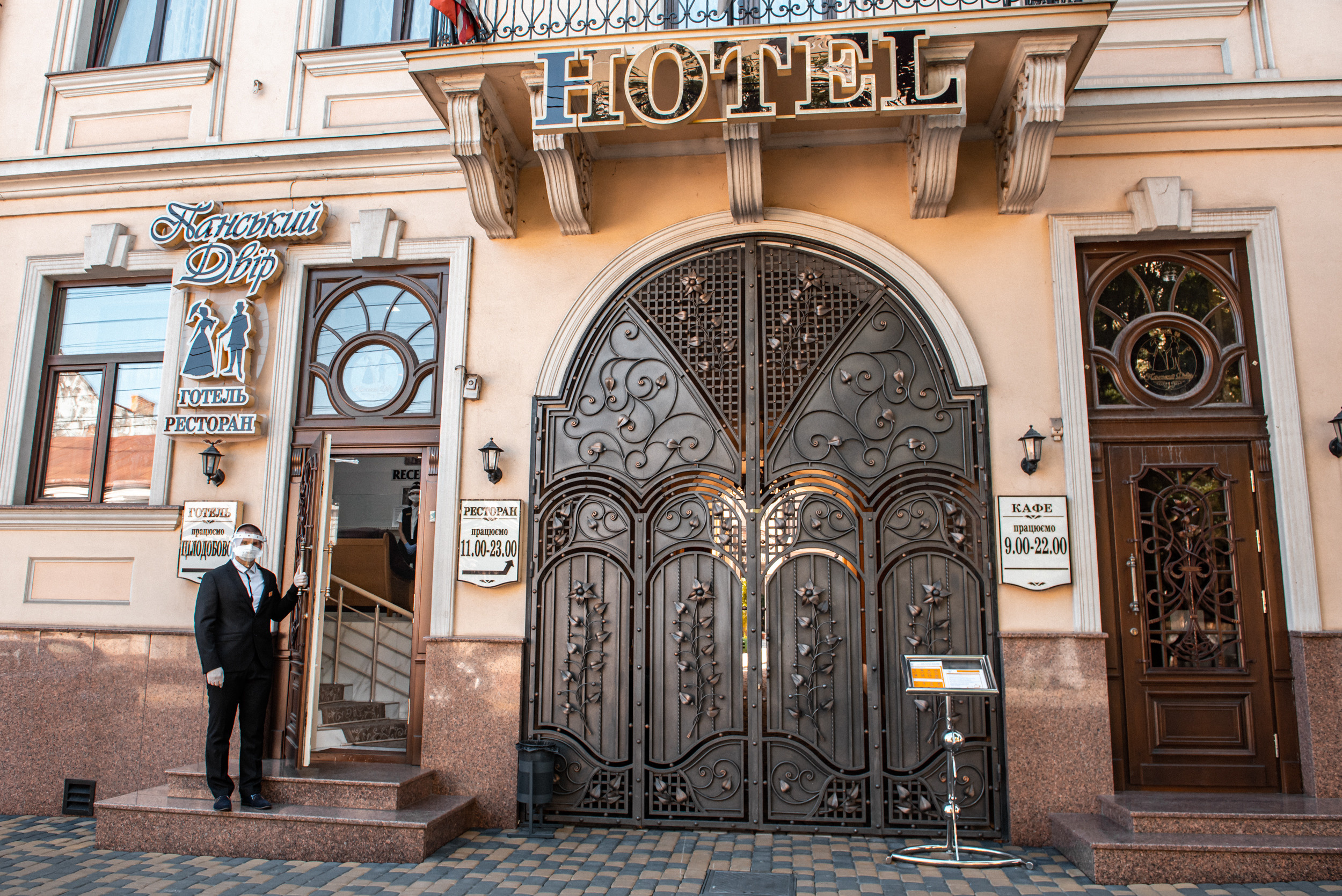 Інтер'єрна фотографія, інтер'єрний фотограф Чернівці, фото для закладу. Предметний фотограф Чернівці для інтернет магазину, сайту, каталогу, контент для бізнесу