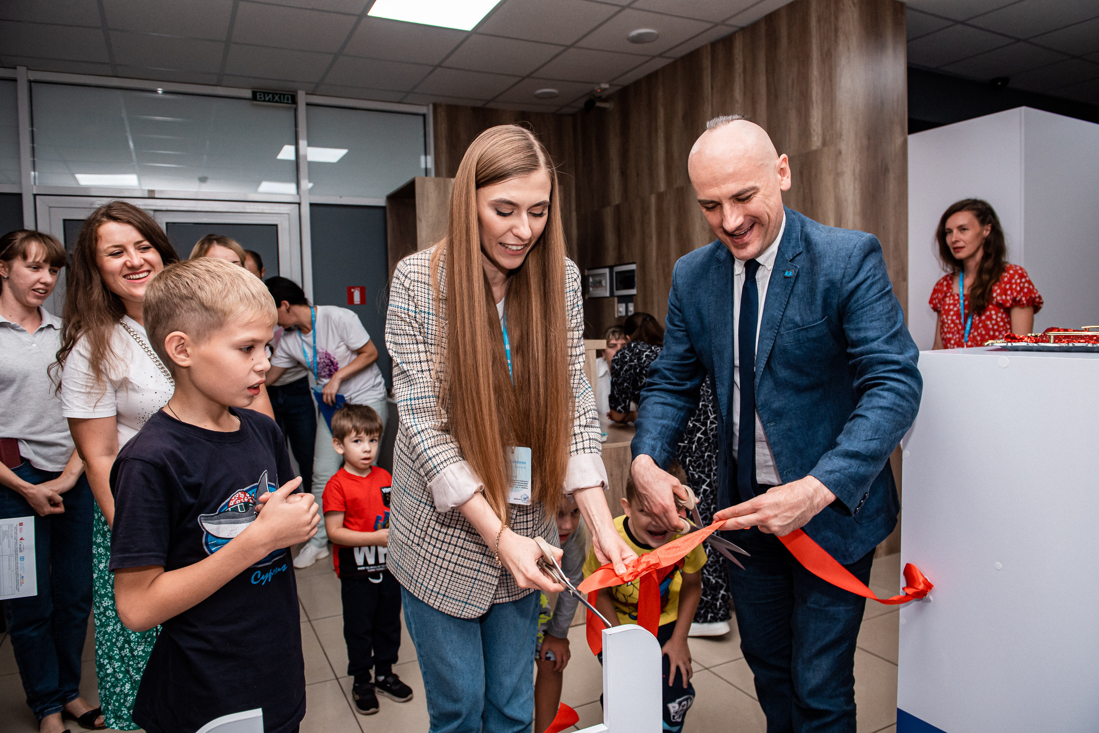 Індивідуальні зйомки та репортаж подій. Предметний фотограф Чернівці для інтернет магазину, сайту, каталогу, контент для бізнесу