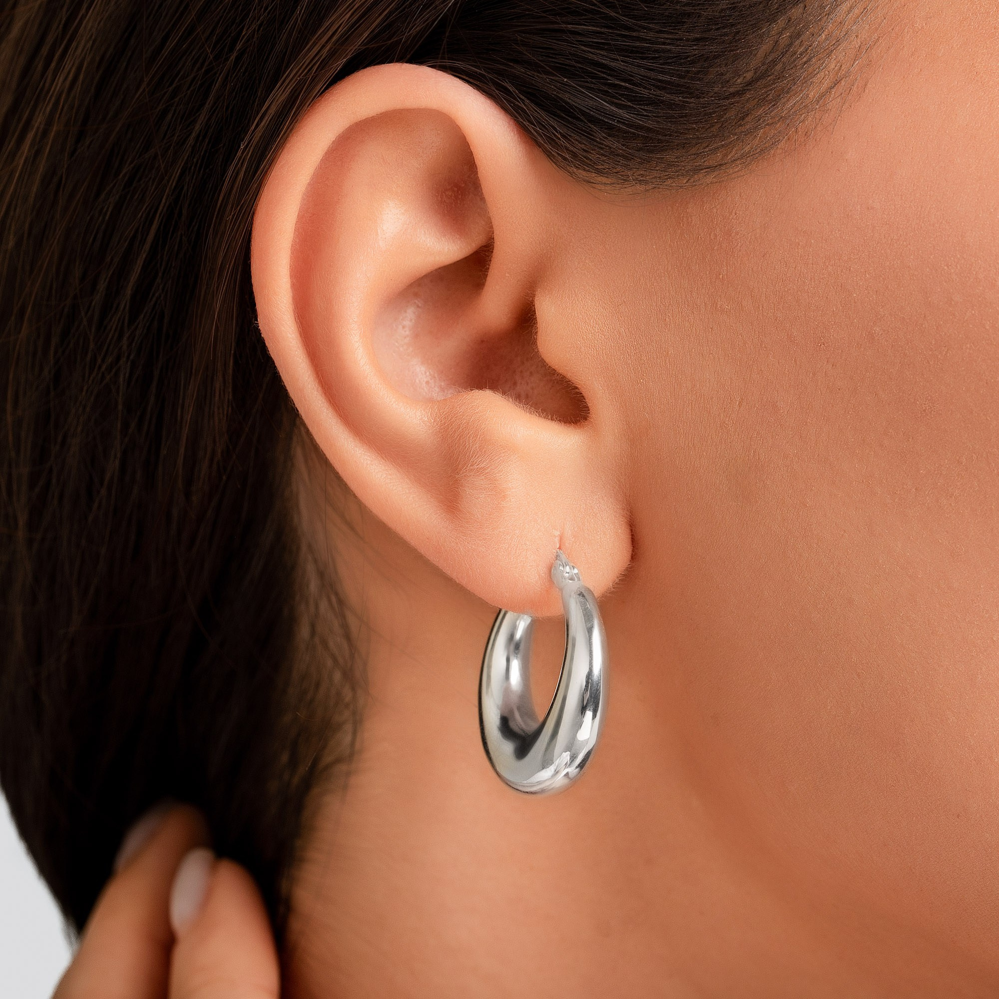 Фото ювелірних прикрас Чернівці, Україна, фотограф ювелірних виробів. Предметний фотограф Чернівці для інтернет магазину, сайту, каталогу, контент для бізнесу