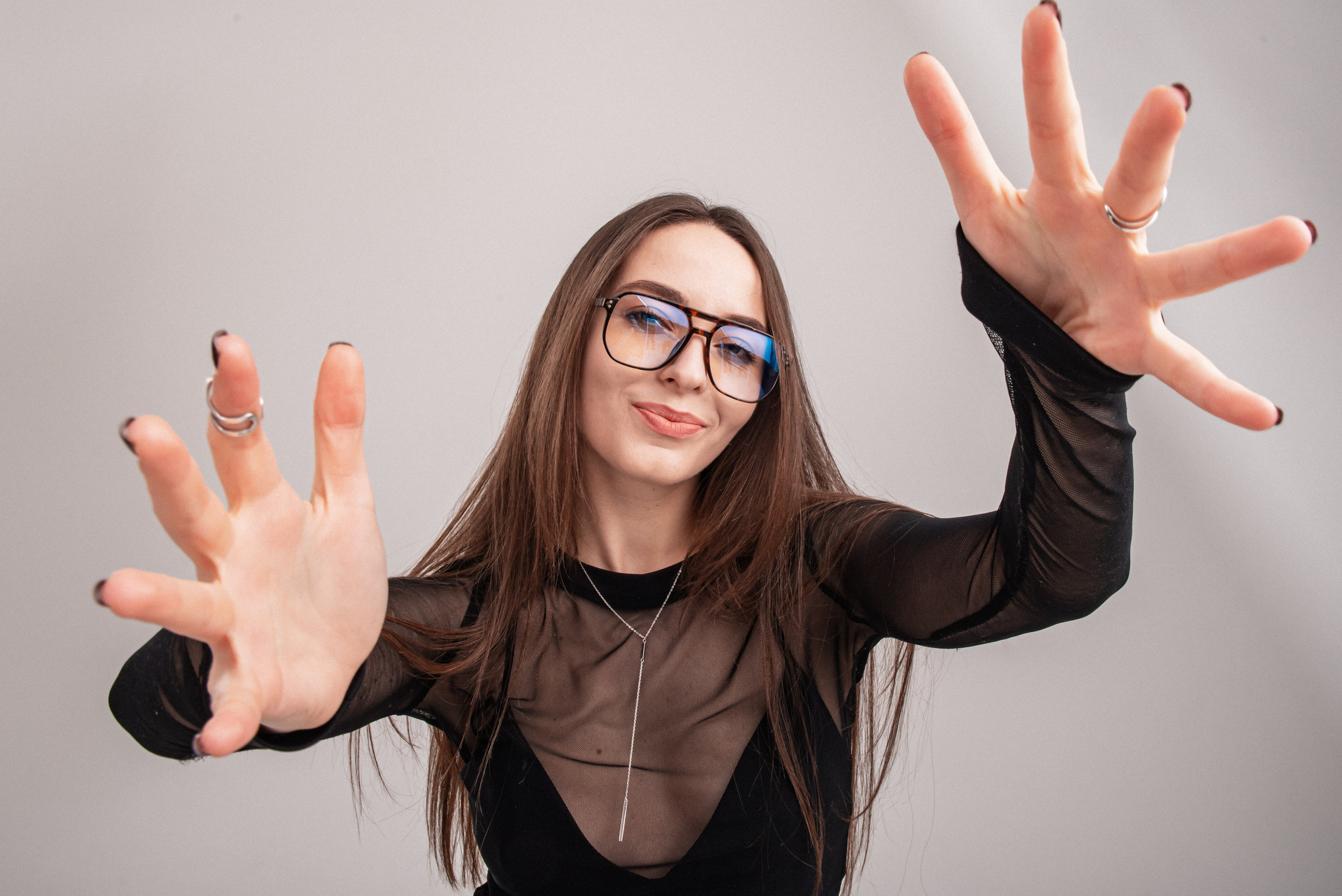 Індивідуальні зйомки та репортаж подій. Предметний фотограф Чернівці для інтернет магазину, сайту, каталогу, контент для бізнесу