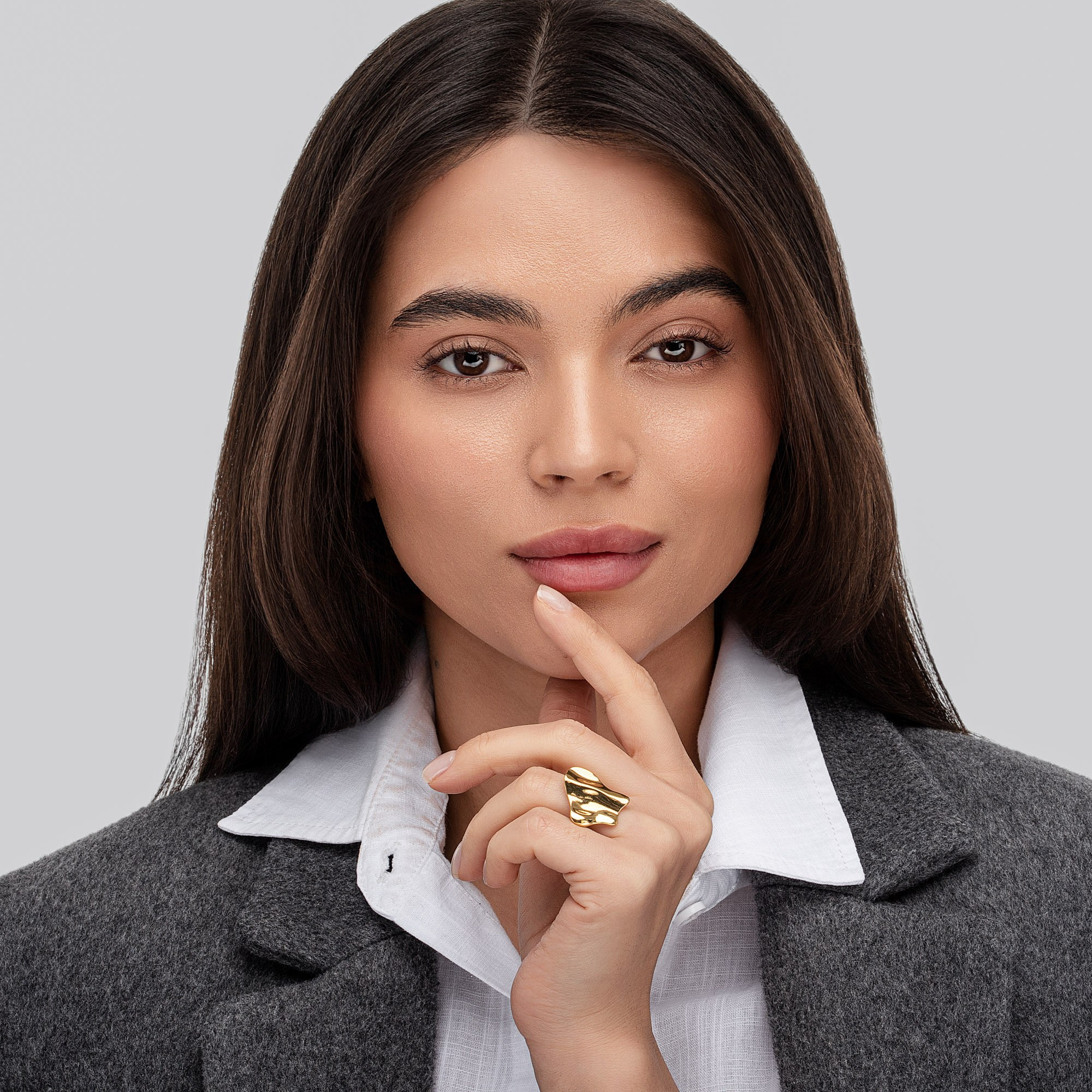 Фото ювелірних прикрас Чернівці, Україна, фотограф ювелірних виробів. Предметний фотограф Чернівці для інтернет магазину, сайту, каталогу, контент для бізнесу