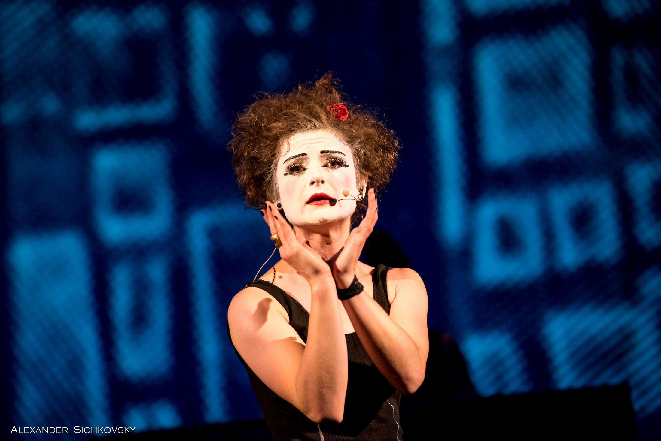 Індивідуальні зйомки та репортаж подій. Предметний фотограф Чернівці для інтернет магазину, сайту, каталогу, контент для бізнесу