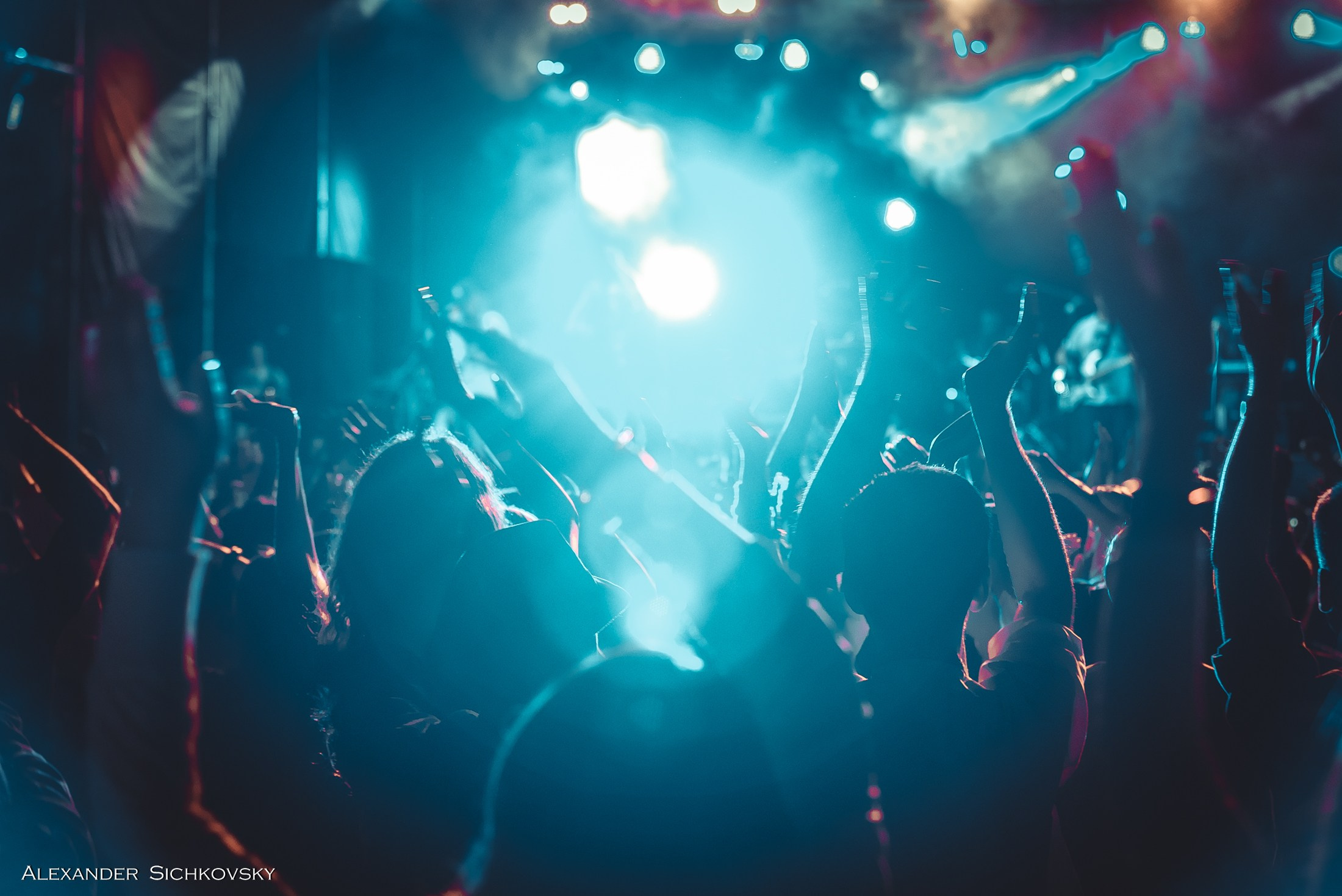 Індивідуальні зйомки та репортаж подій. Предметний фотограф Чернівці для інтернет магазину, сайту, каталогу, контент для бізнесу