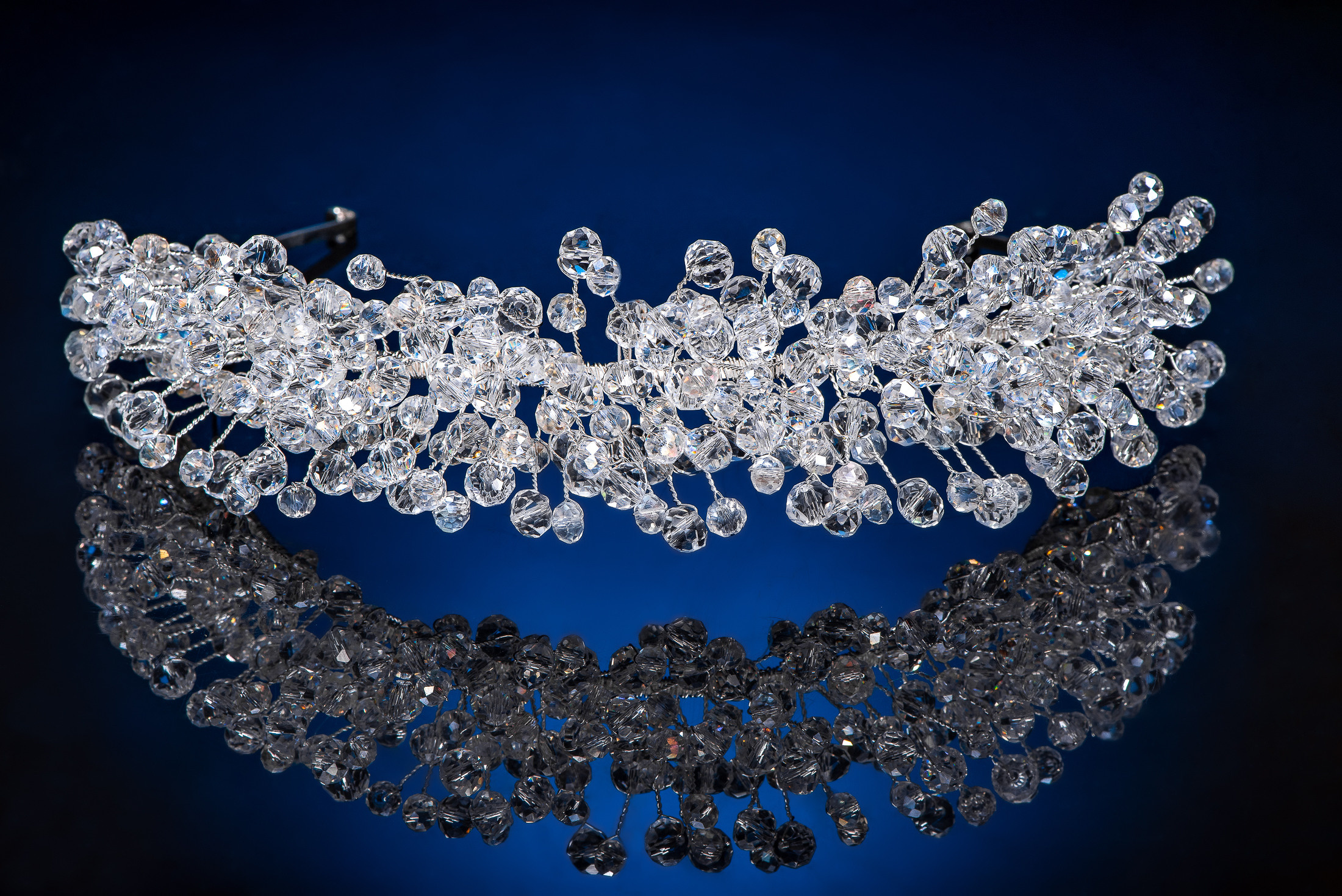 Фото ювелірних прикрас Чернівці, Україна, фотограф ювелірних виробів. Предметний фотограф Чернівці для інтернет магазину, сайту, каталогу, контент для бізнесу