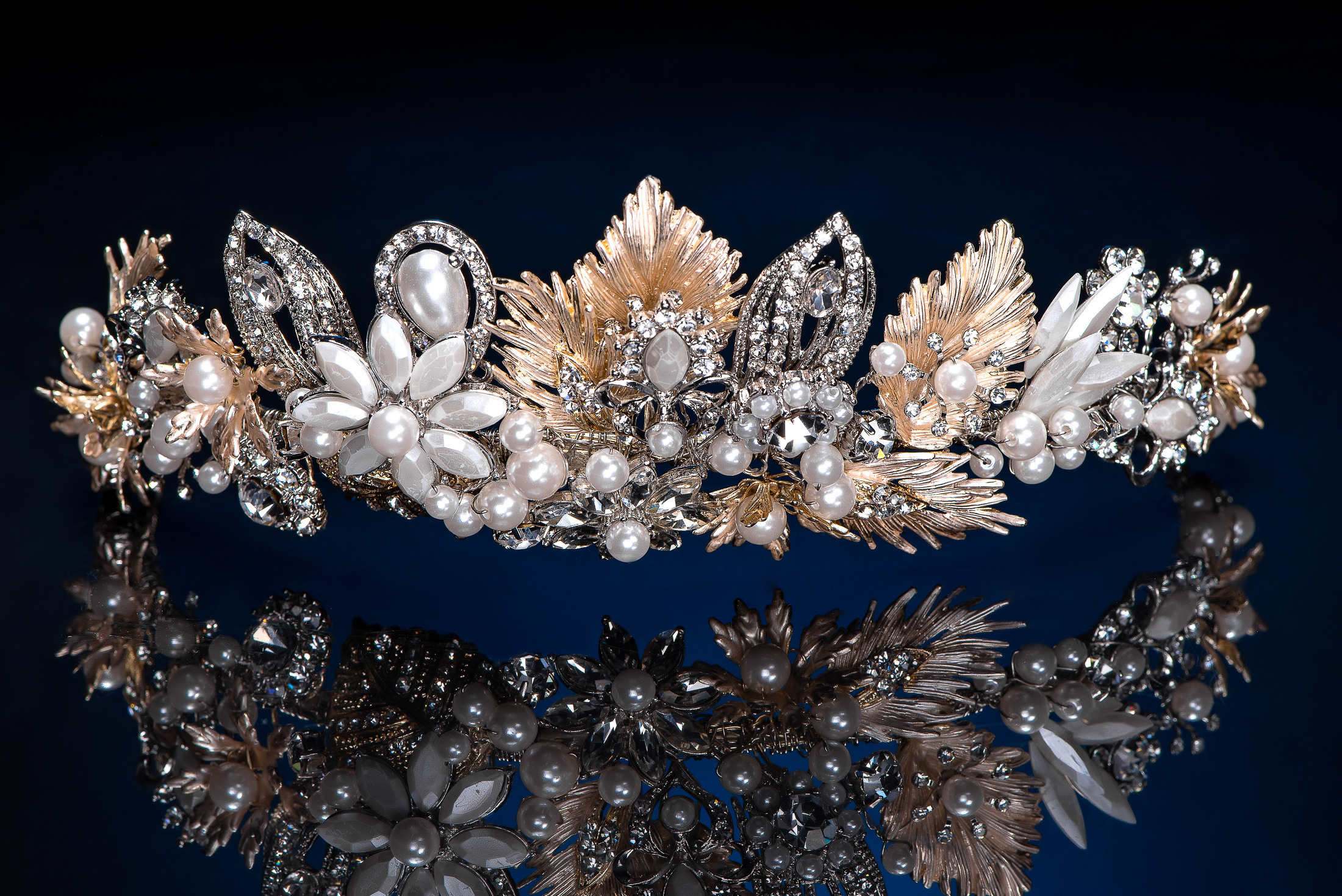 Фото ювелірних прикрас Чернівці, Україна, фотограф ювелірних виробів. Предметний фотограф Чернівці для інтернет магазину, сайту, каталогу, контент для бізнесу