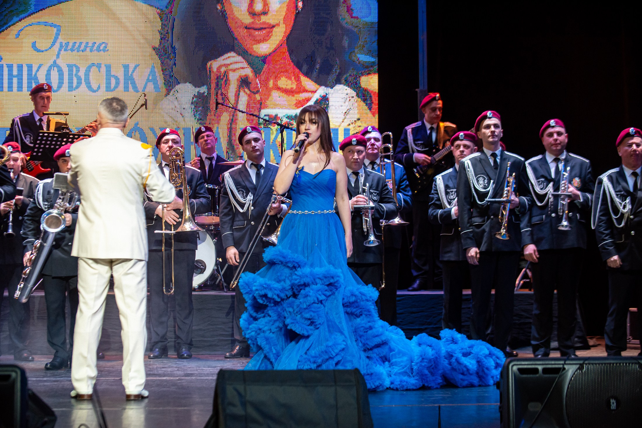 Індивідуальні зйомки та репортаж подій. Предметний фотограф Чернівці для інтернет магазину, сайту, каталогу, контент для бізнесу