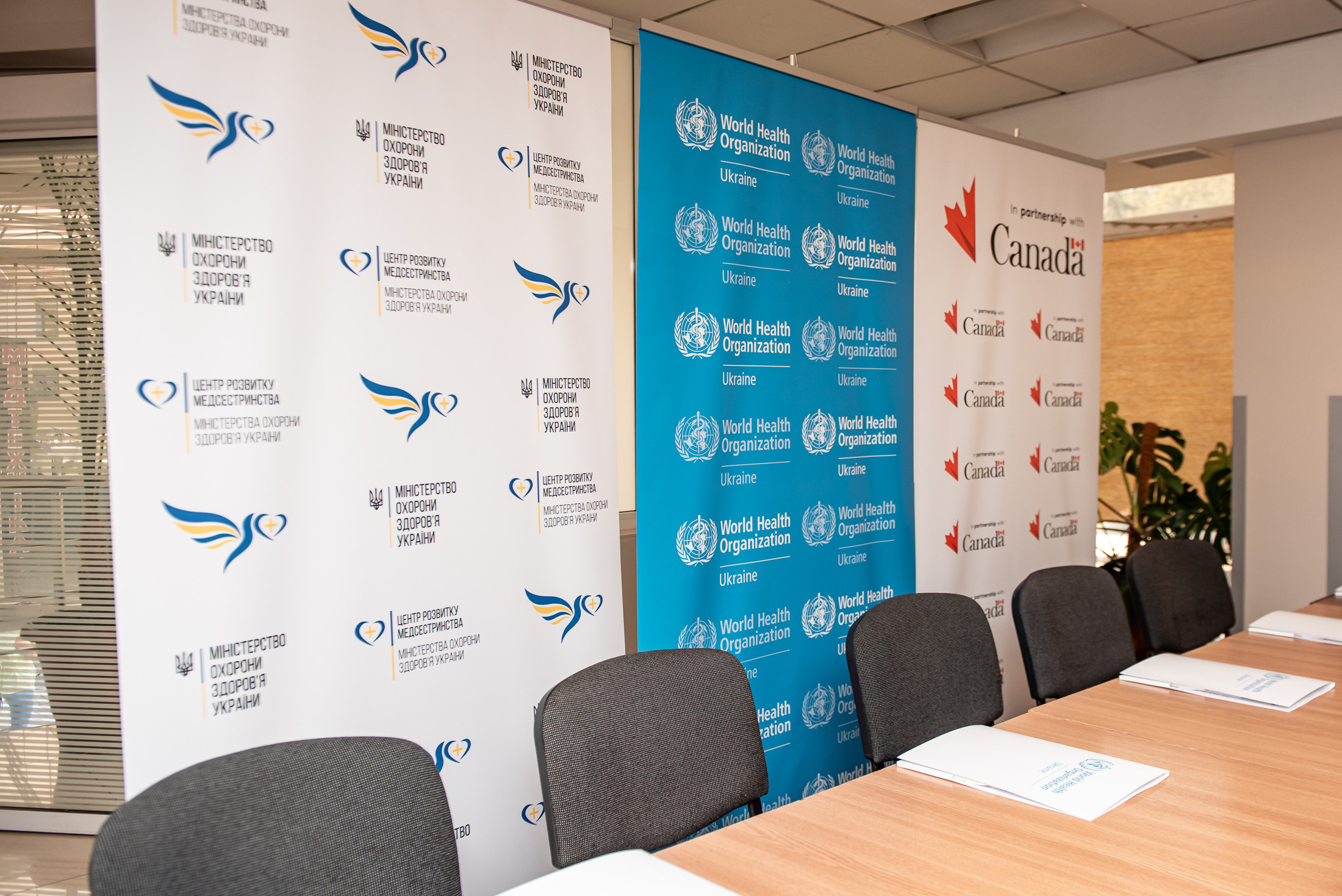 Індивідуальні зйомки та репортаж подій. Предметний фотограф Чернівці для інтернет магазину, сайту, каталогу, контент для бізнесу