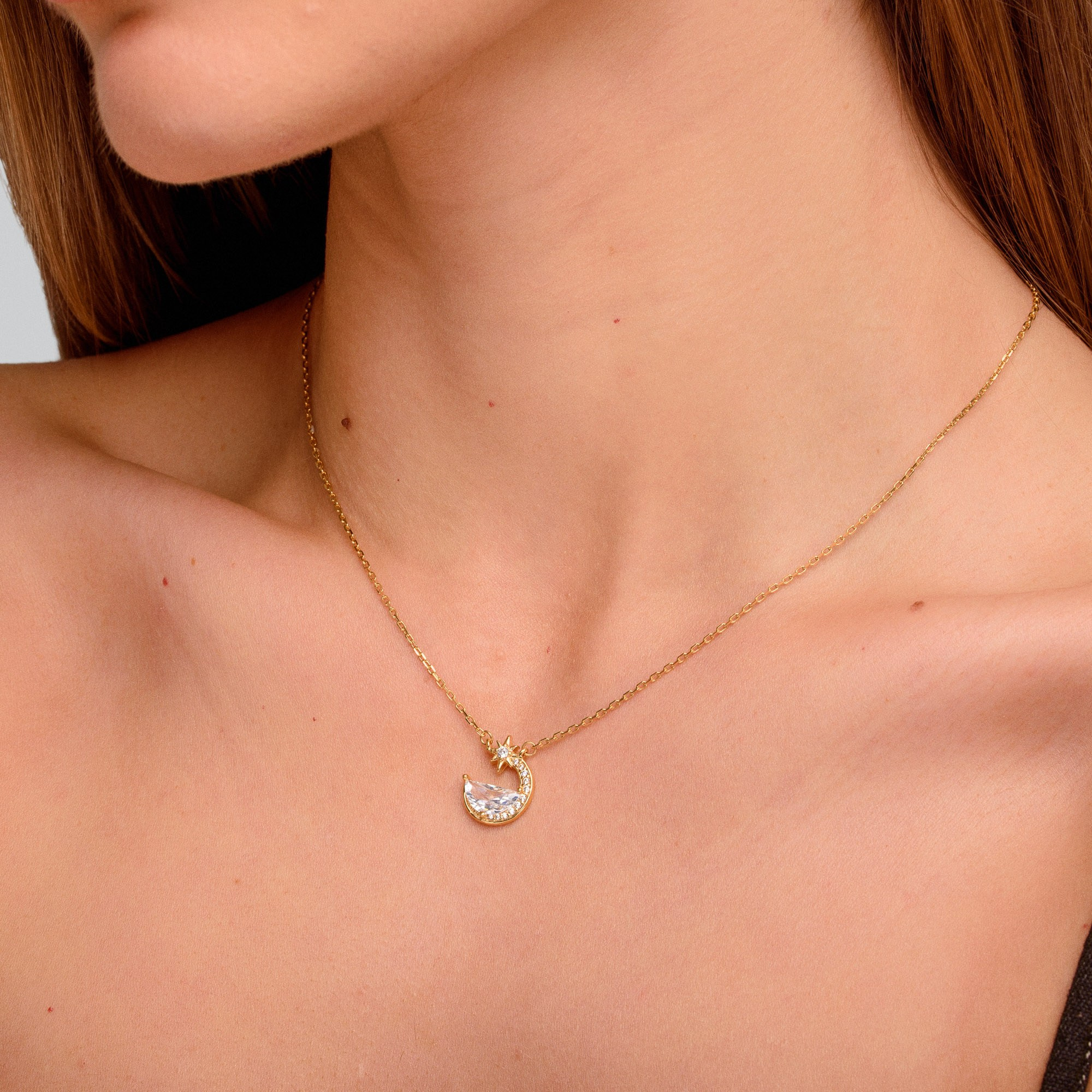 Ювелірна фотографія сережок, каблучок, браслетів – блиск дорогоцінного каміння, Предмет фото золото, срібло – студійне фотозйомка прикрас Чернівці, Макро-фото ювелірних виробів з акцентом на деталі та тіні, Каталожна зйомка ювелірних прикрас для сайту та маркетплейсів, предметний фотограф Чернівці, предметний фотограф ювелірних виробів, предметний фотограф Україна, Послуги предметного фотографа для бізнесу в Чернівцях, Зйомка товарів для сайтів, Instagram та маркетплейсів, Рекламна і комерційна фотографія під ключ