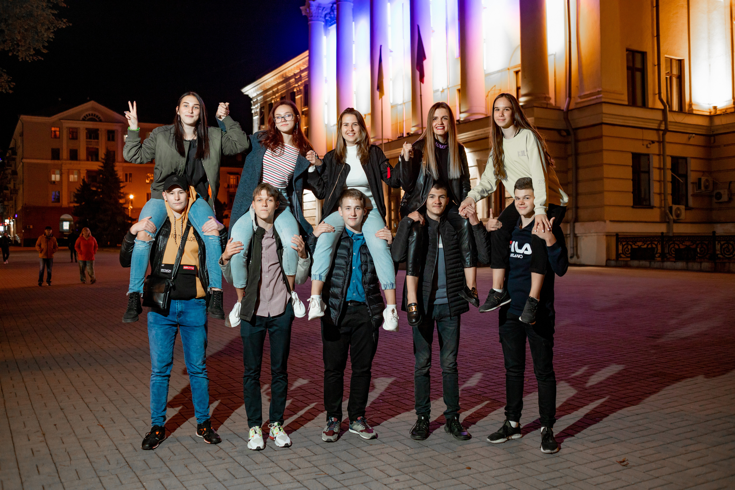 Ночная съемка 11-Б, школа № 3 г.Вольнянск. Фотограф Катерина Ковальчук