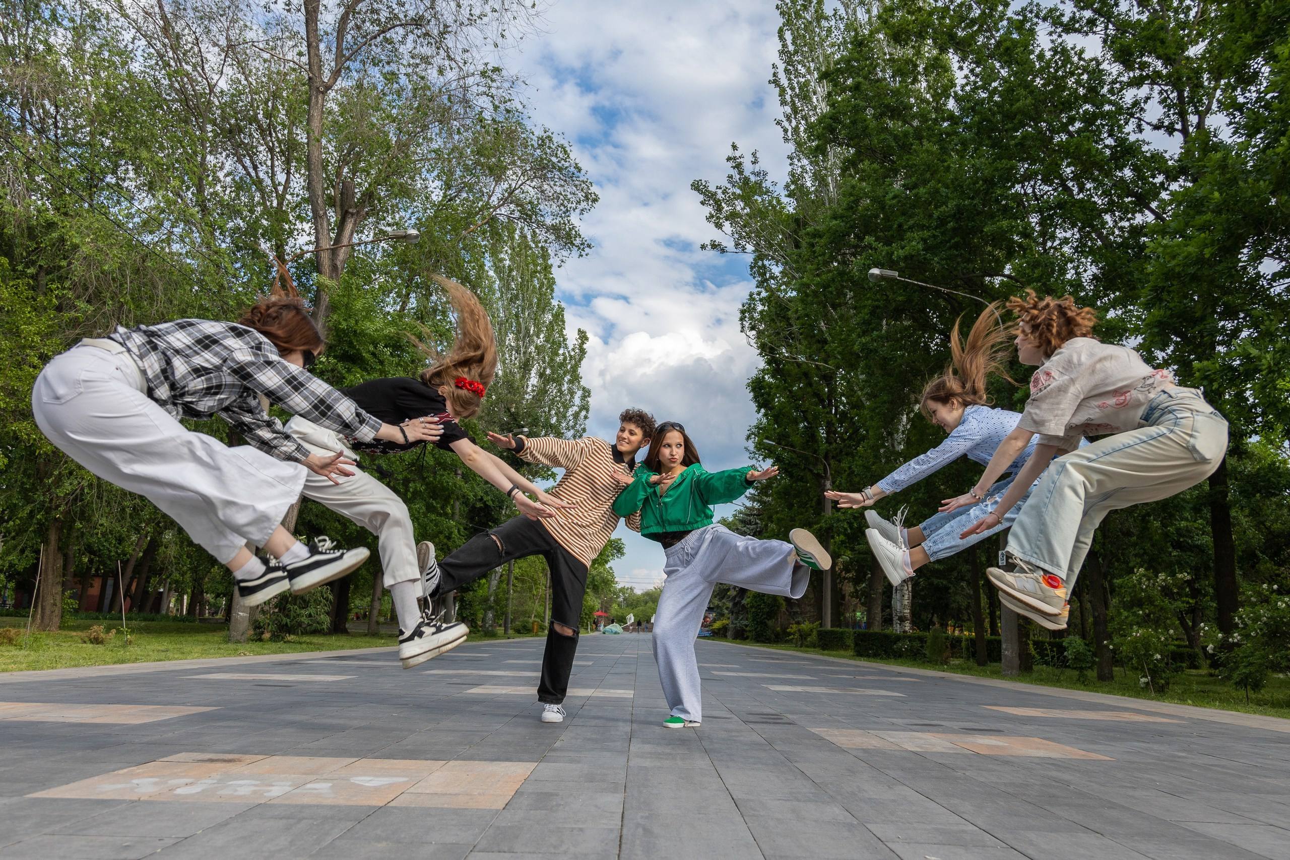 Вулична зйомка школярів (Дубова роща). Фотограф Катерина Ковальчук