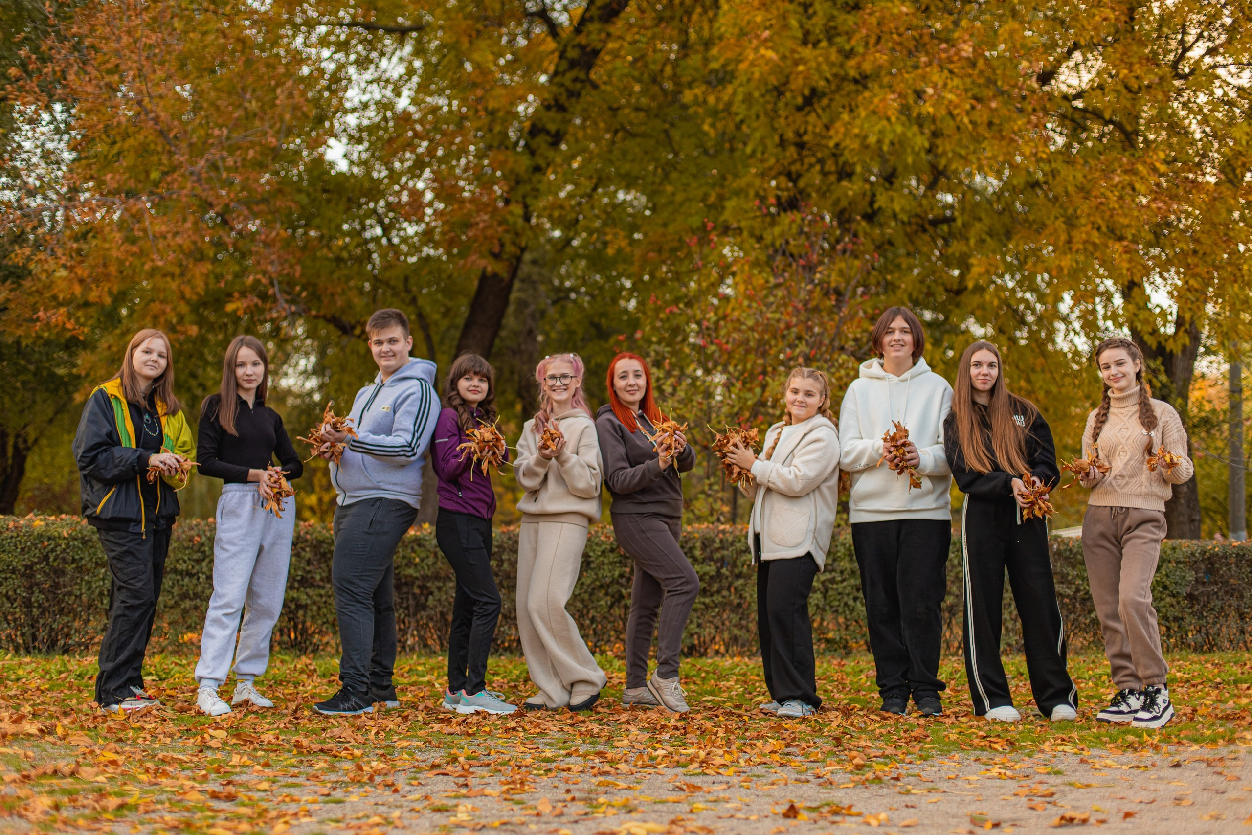 Вулична зйомка школярів (Дубова роща). Фотограф Катерина Ковальчук