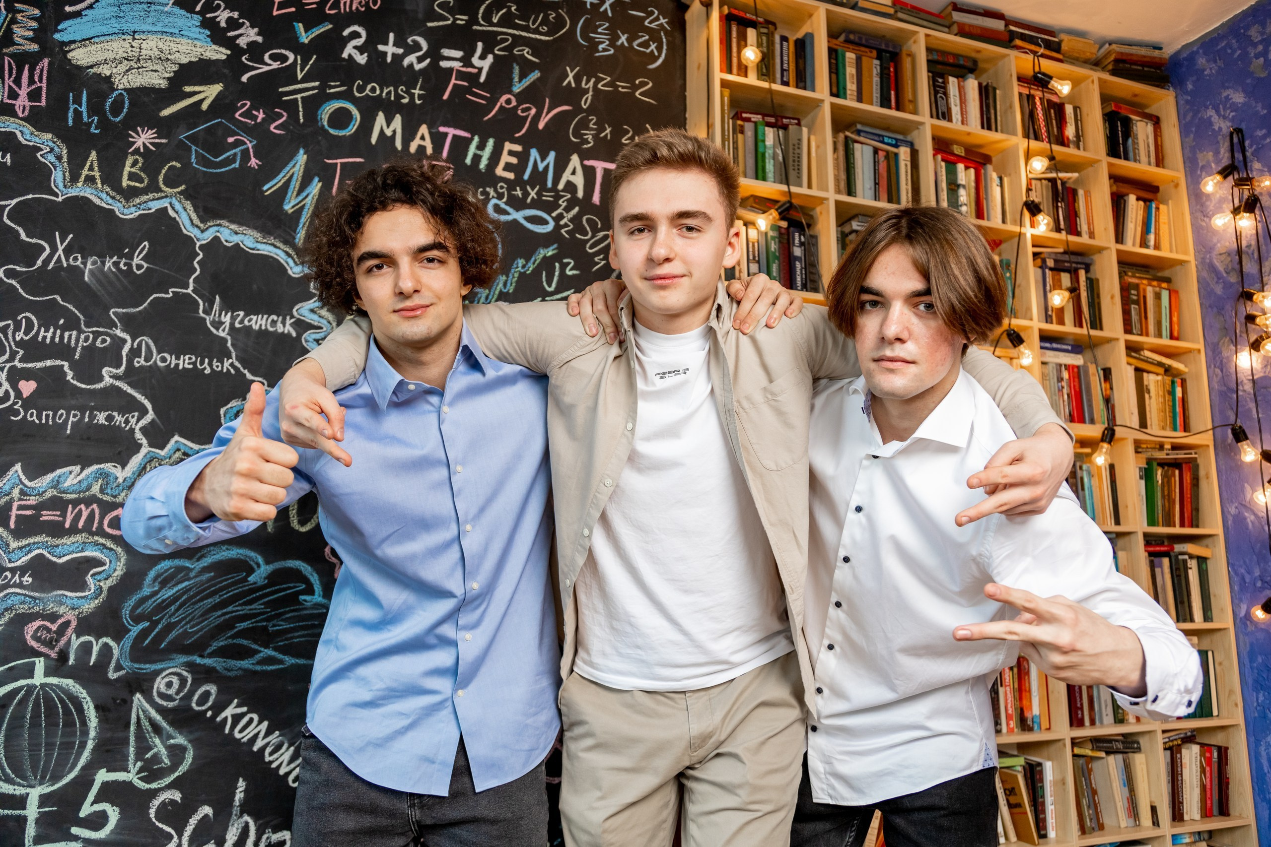 Шкільна студійна зйомка. Фотограф Катерина Ковальчук