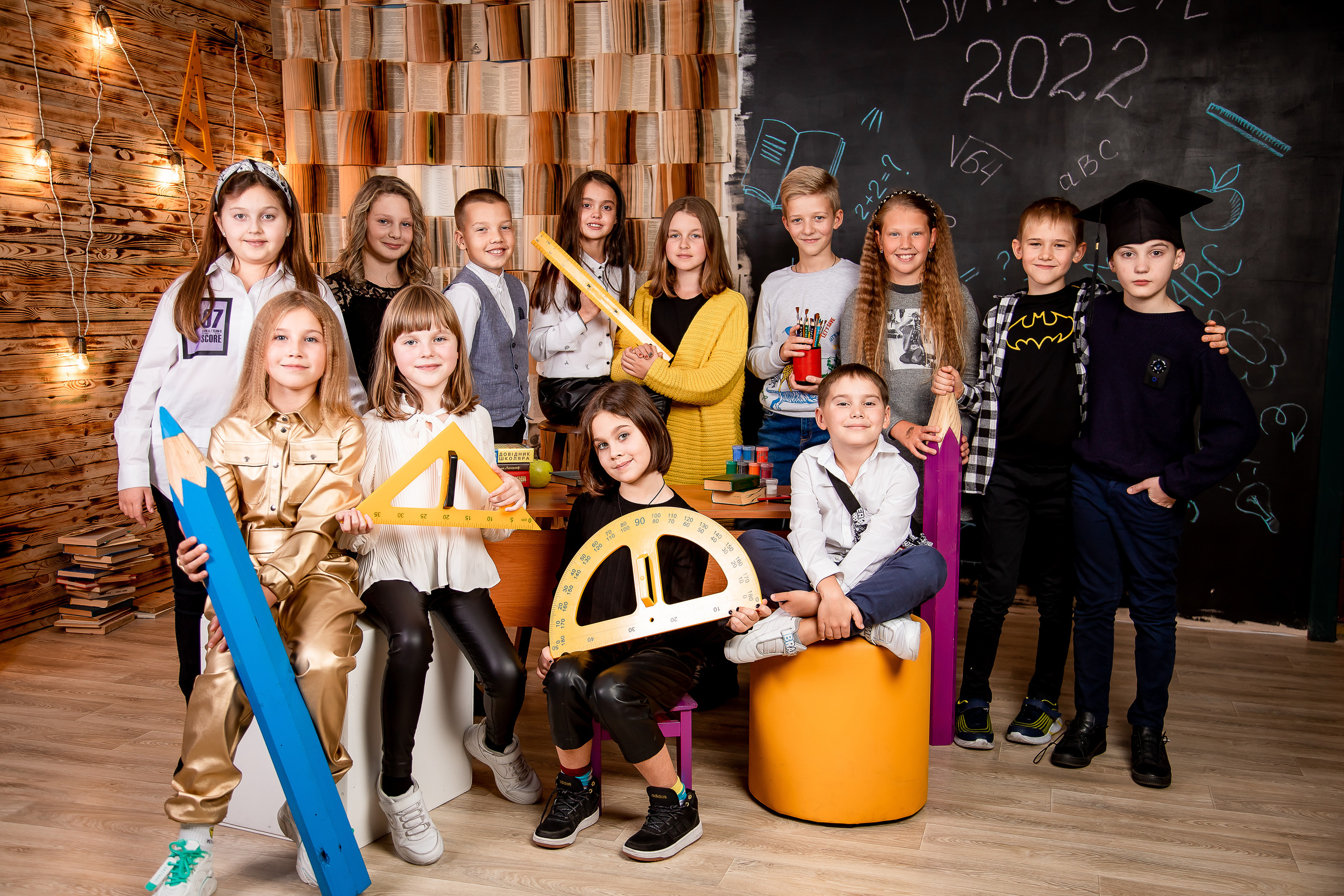 Шкільна студійна зйомка. Фотограф Катерина Ковальчук