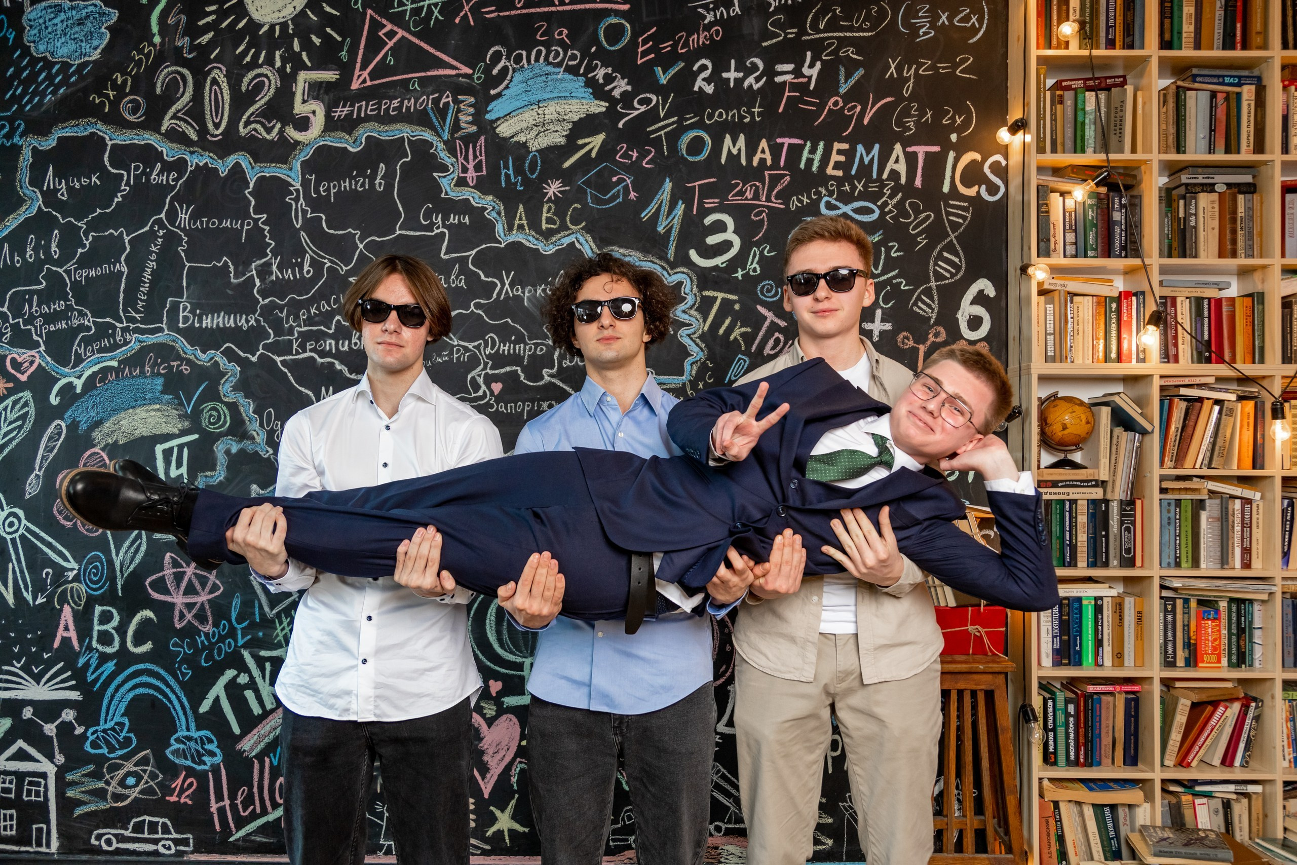 Шкільна студійна зйомка. Фотограф Катерина Ковальчук