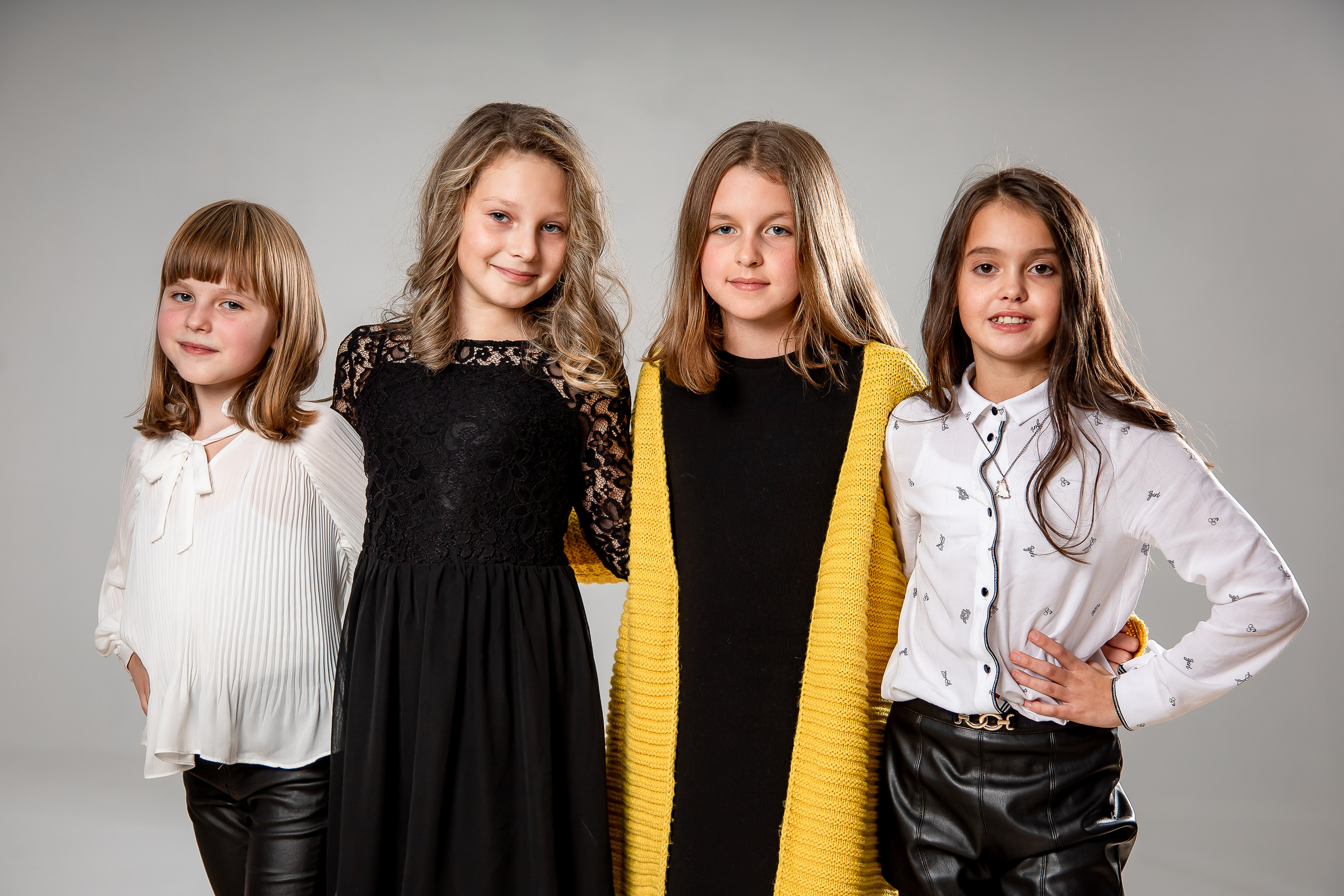 Шкільна студійна зйомка. Фотограф Катерина Ковальчук