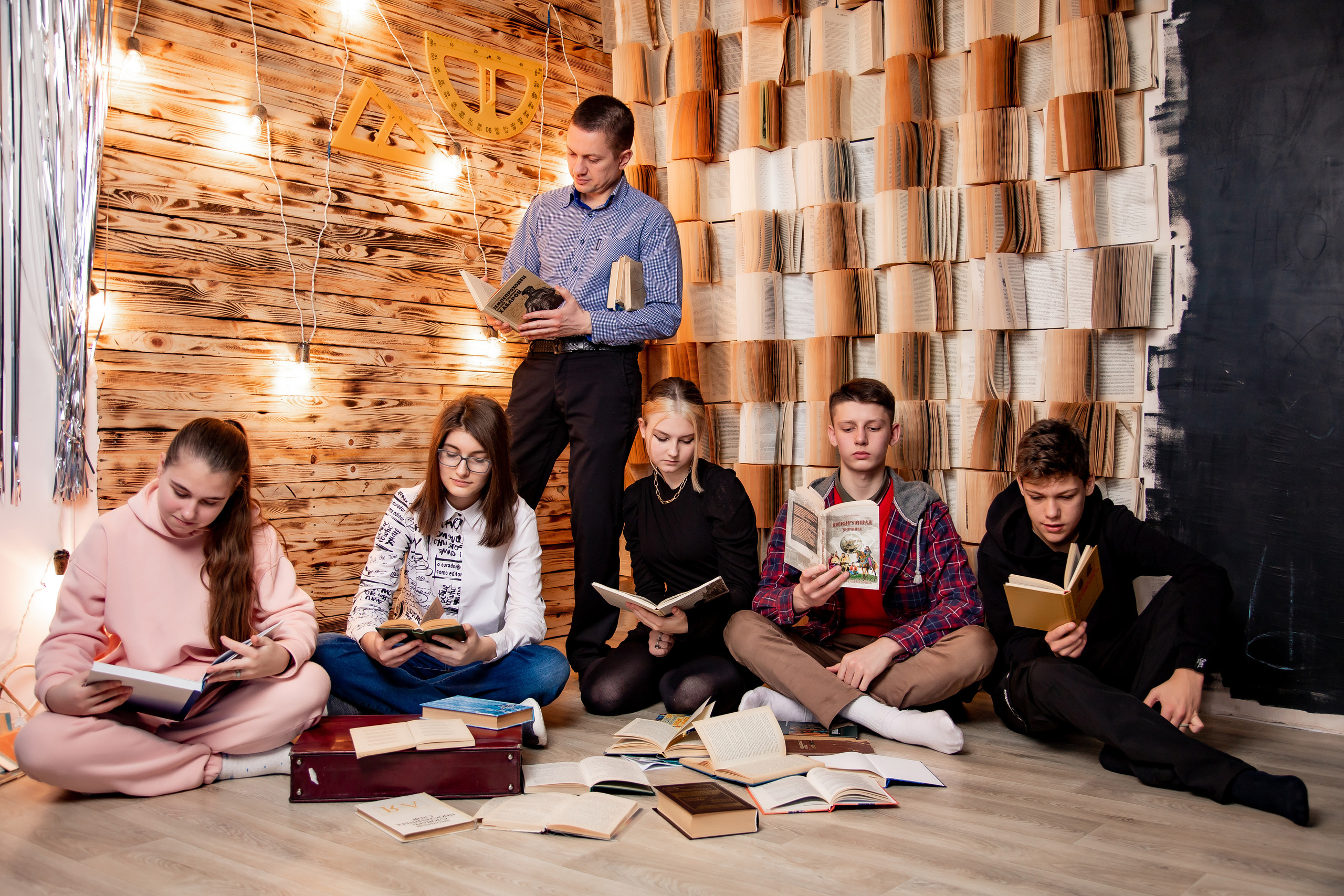 Шкільна студійна зйомка. Фотограф Катерина Ковальчук