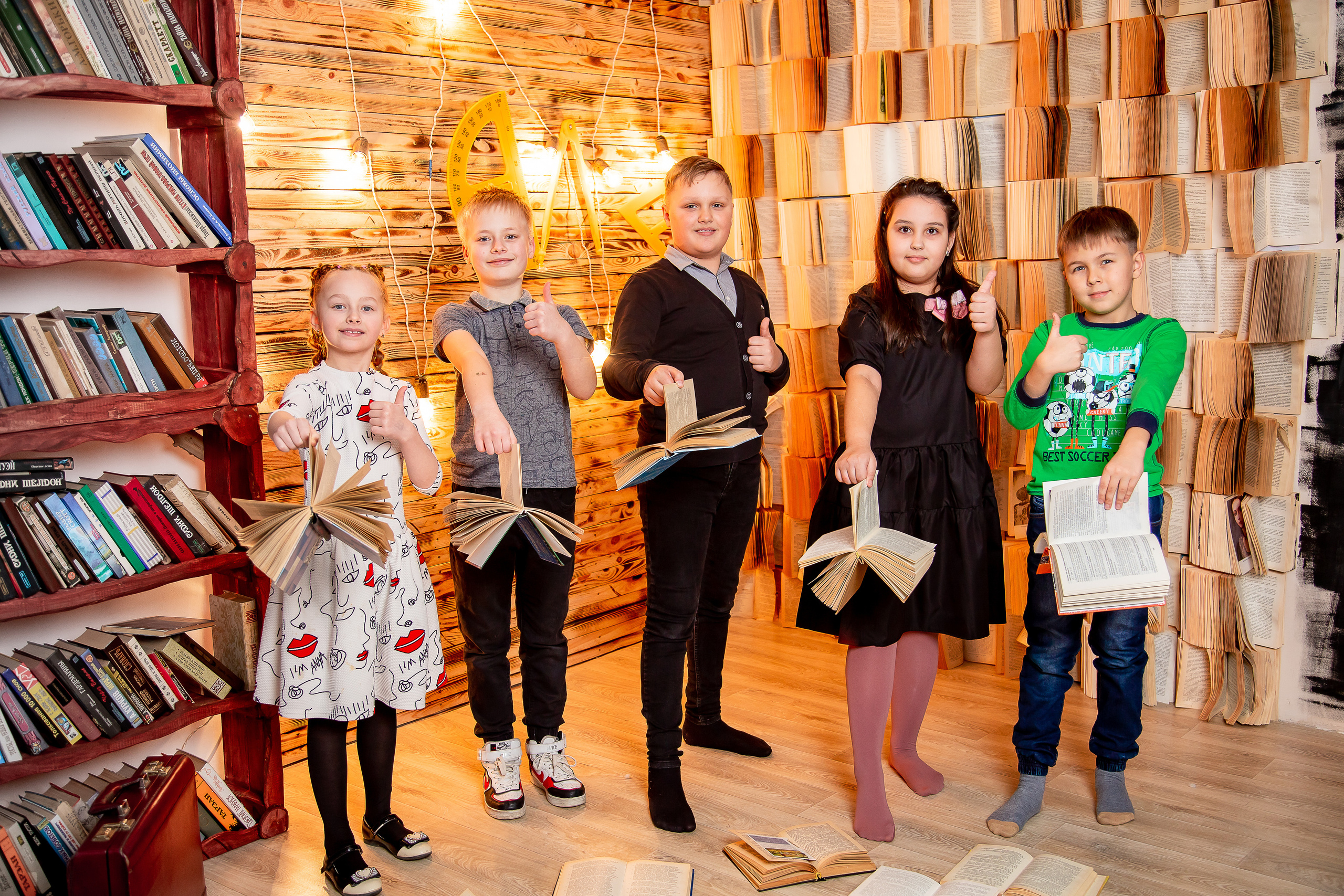 Шкільна студійна зйомка. Фотограф Катерина Ковальчук