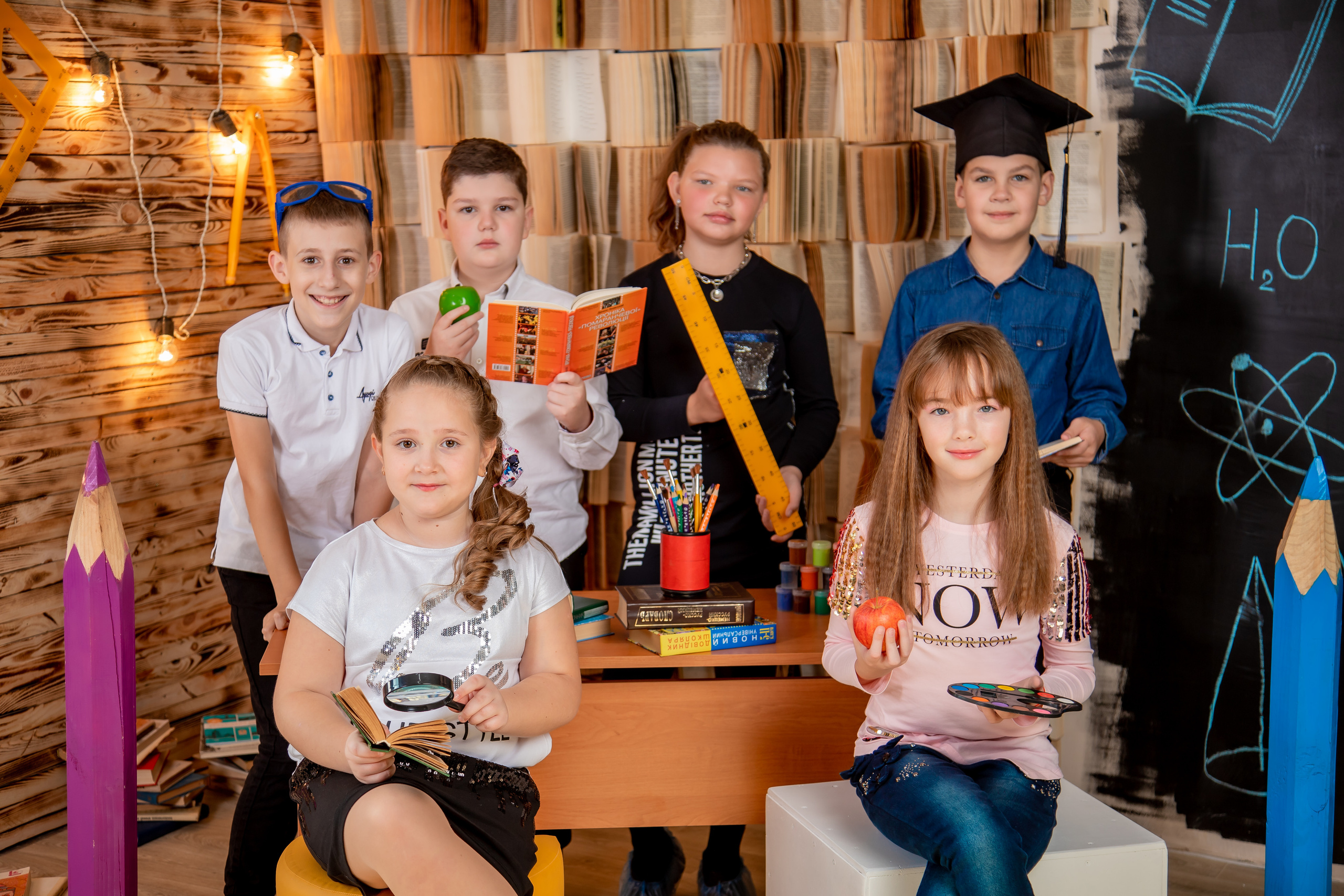 Шкільна студійна зйомка. Фотограф Катерина Ковальчук