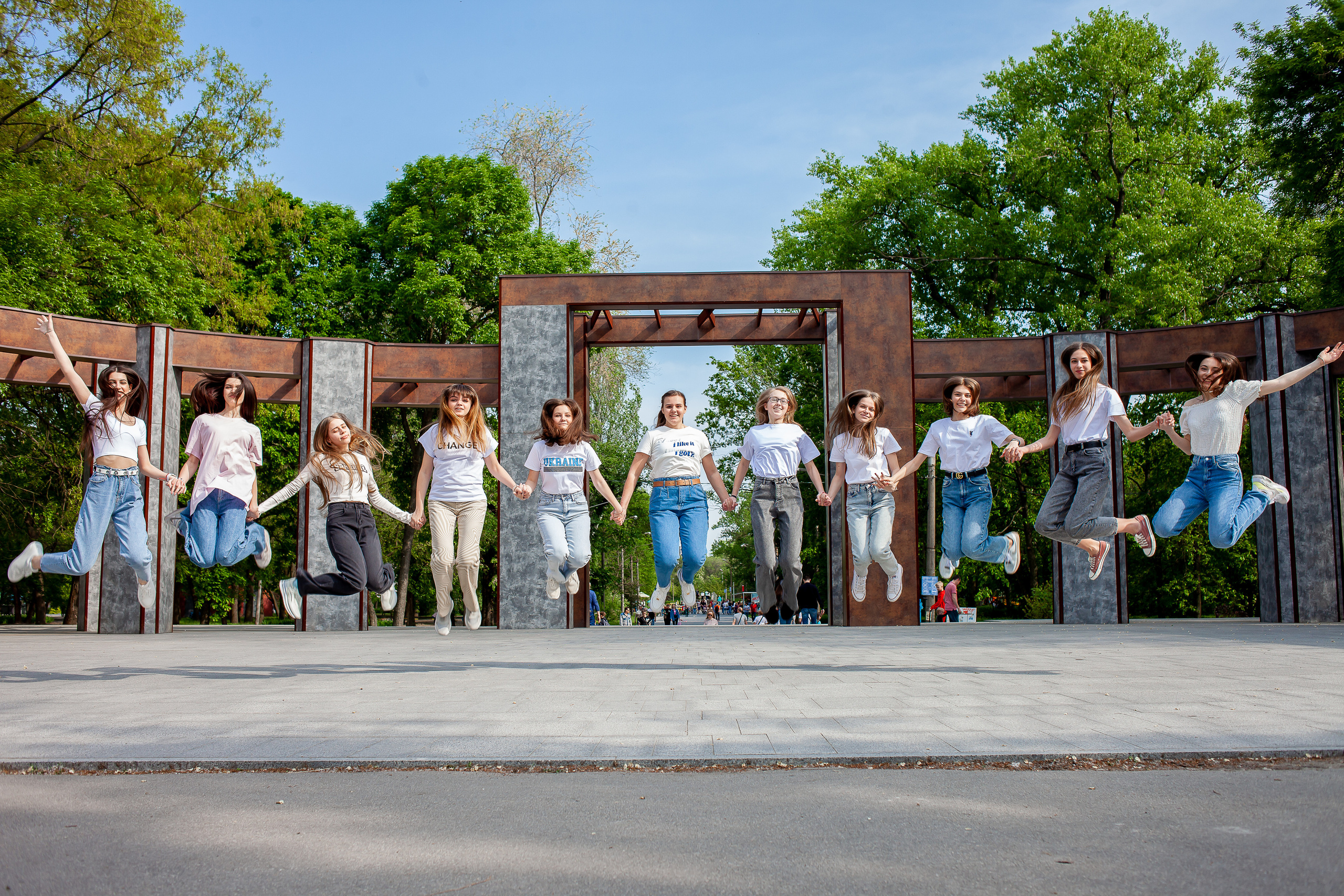 Вулична зйомка школярів (Дубова роща). Фотограф Катерина Ковальчук
