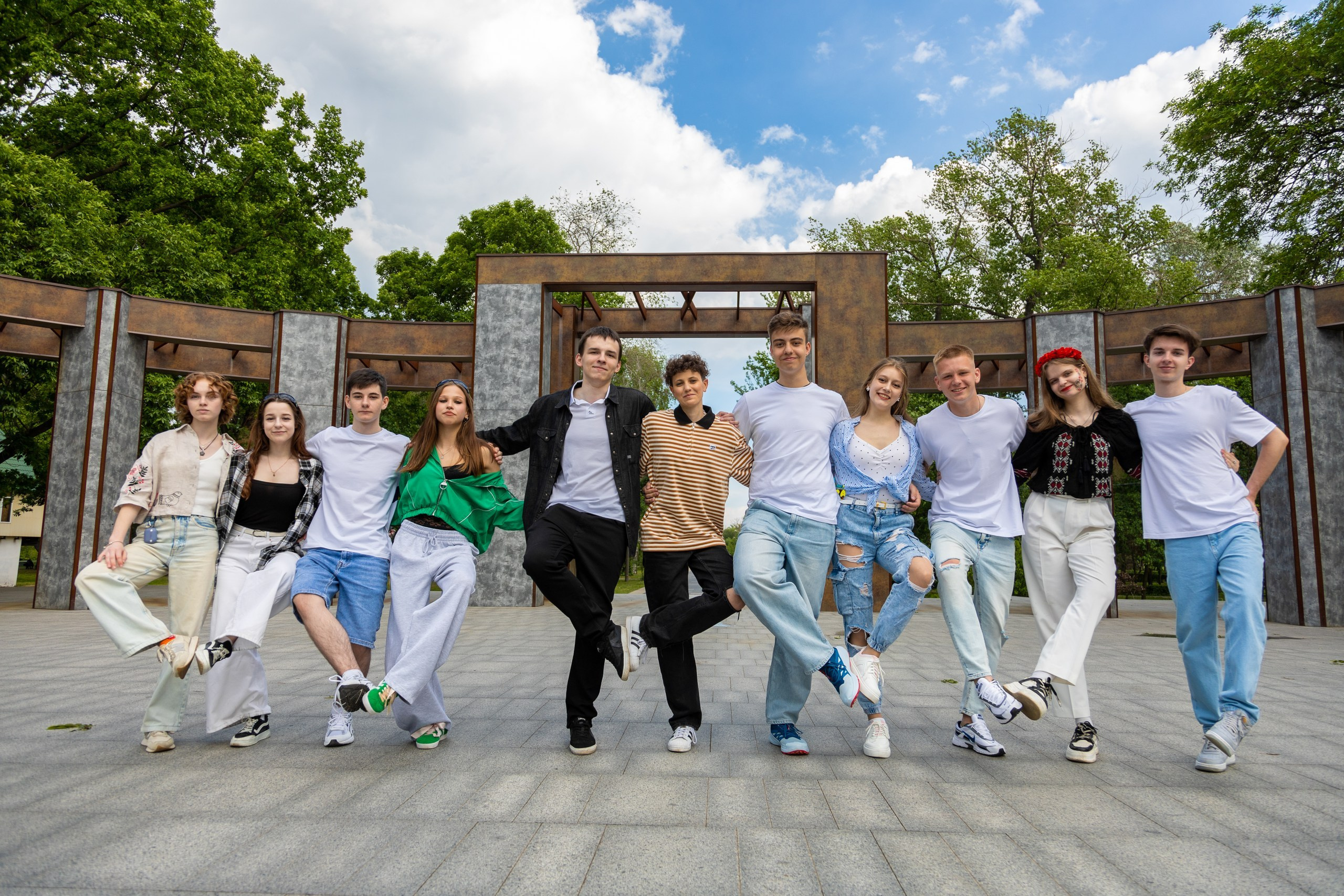 Вулична зйомка школярів (Дубова роща). Фотограф Катерина Ковальчук