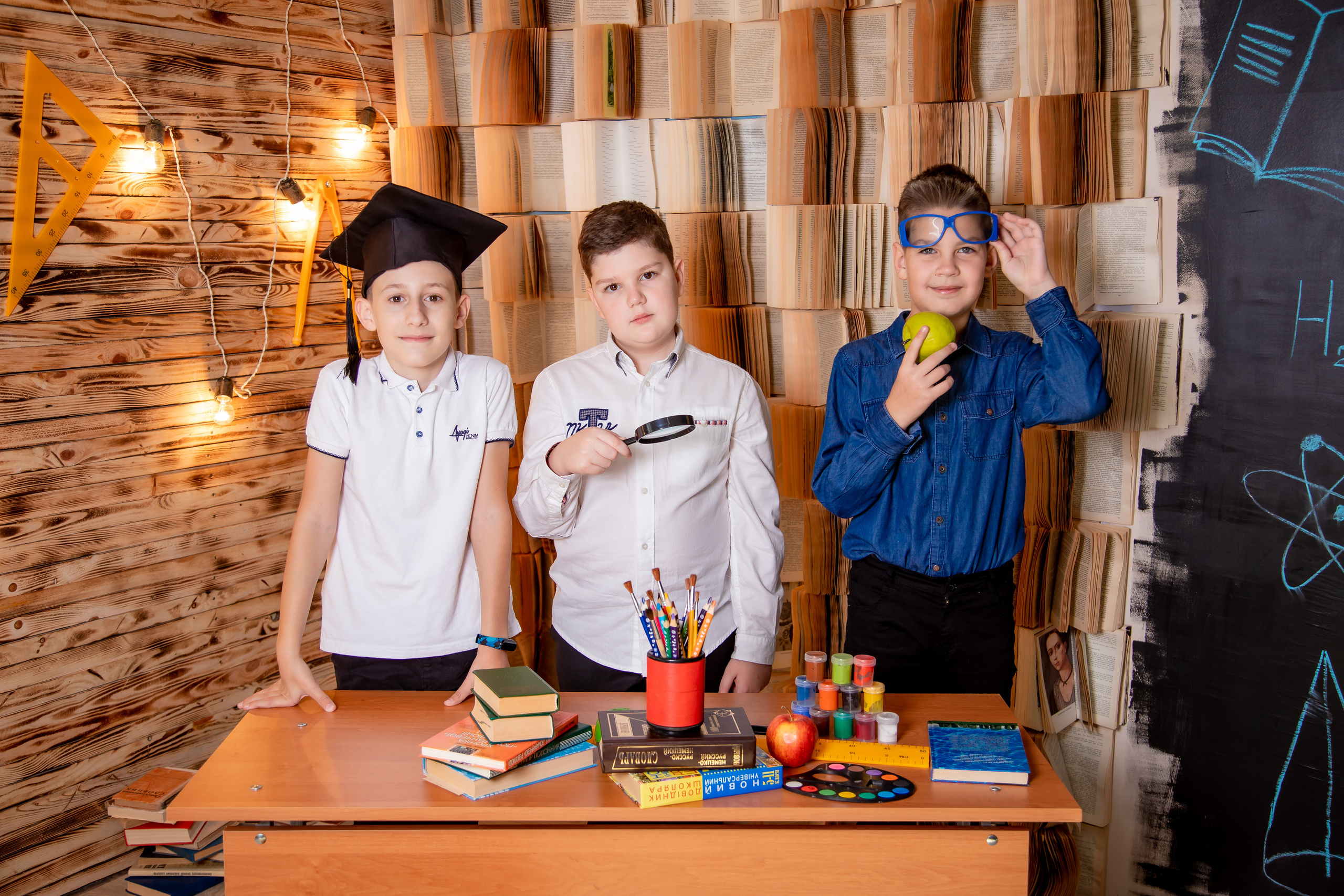 Шкільна студійна зйомка. Фотограф Катерина Ковальчук