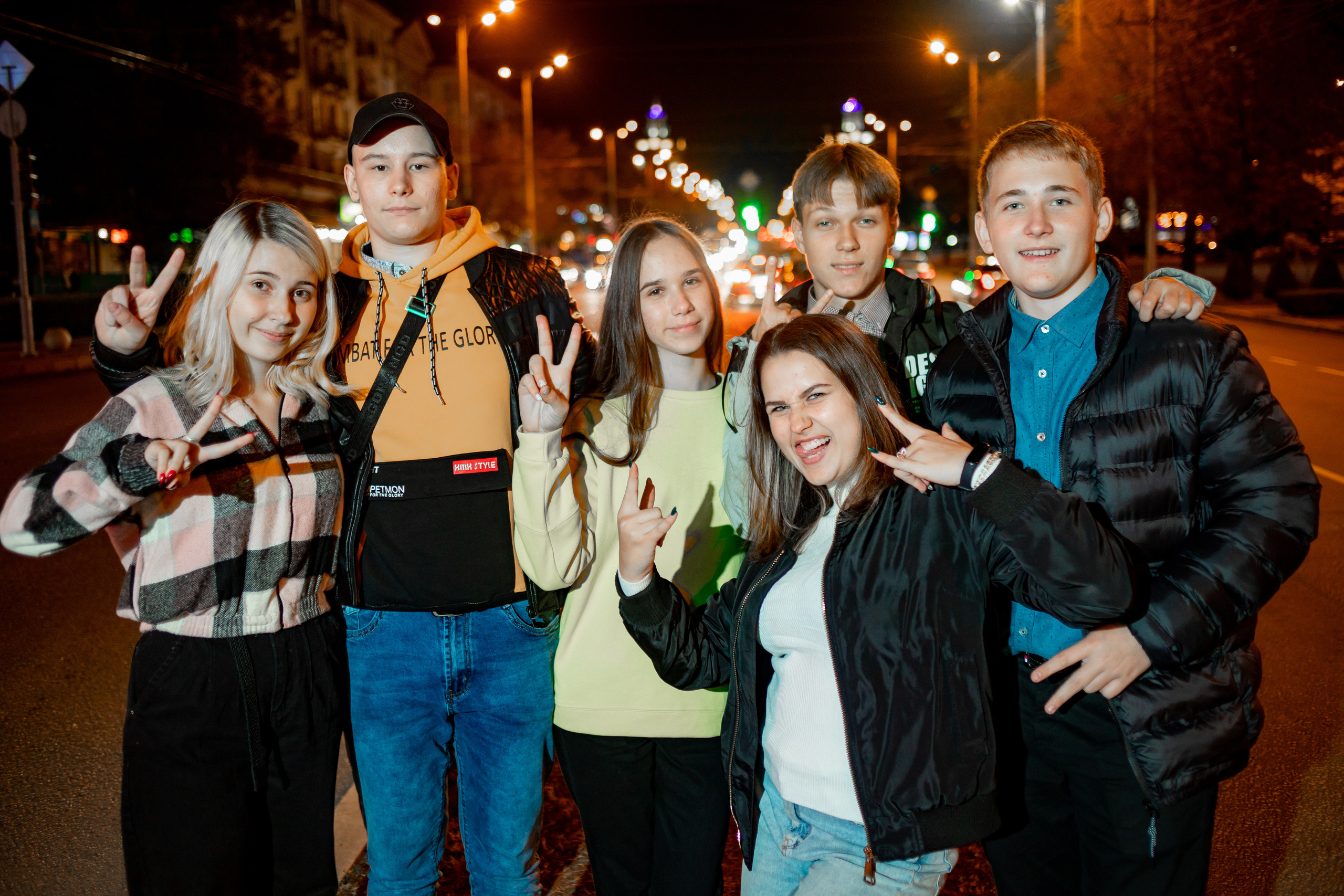 Ночная съемка 11-Б, школа № 3 г.Вольнянск. Фотограф Катерина Ковальчук