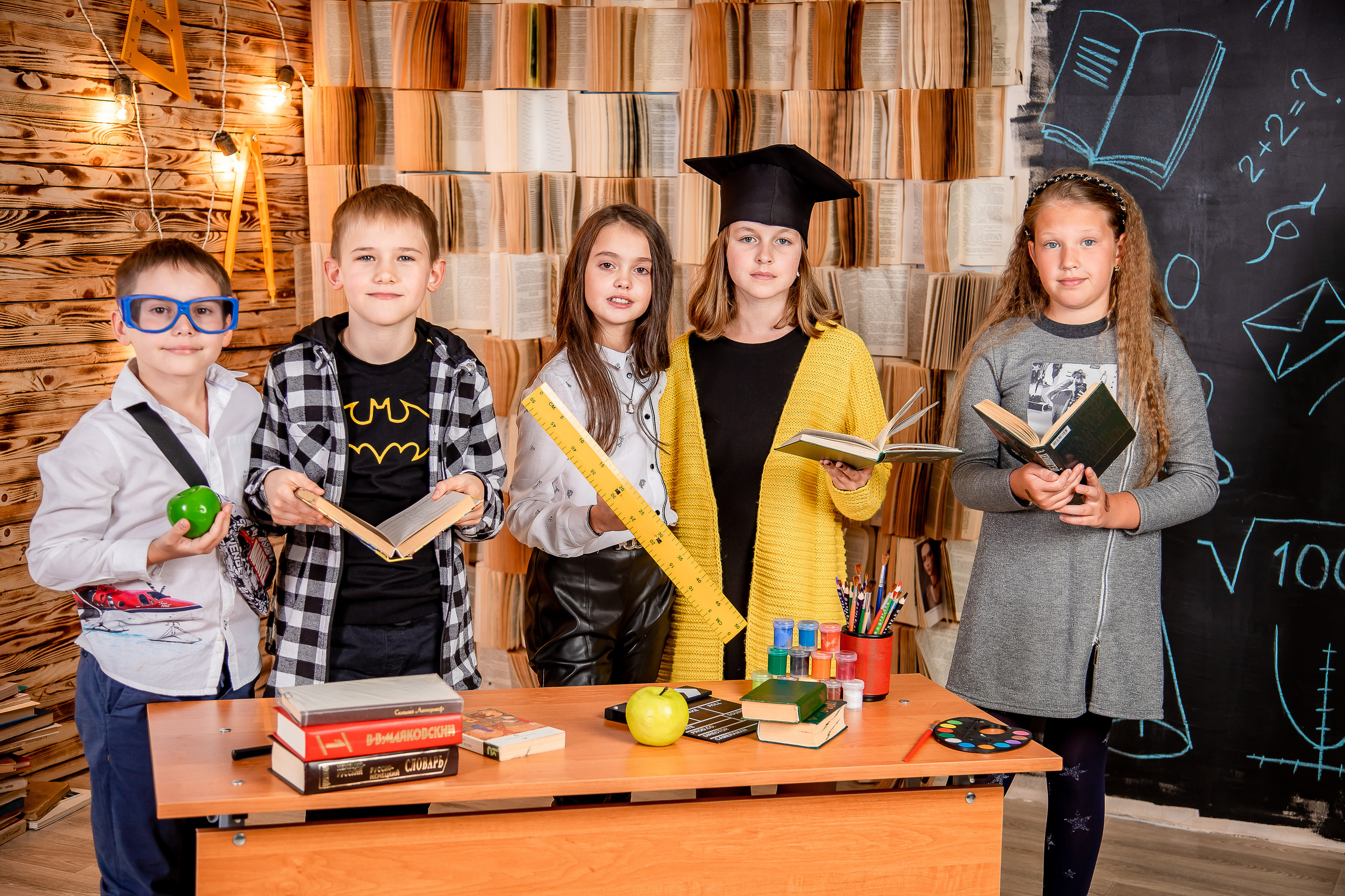 Шкільна студійна зйомка. Фотограф Катерина Ковальчук