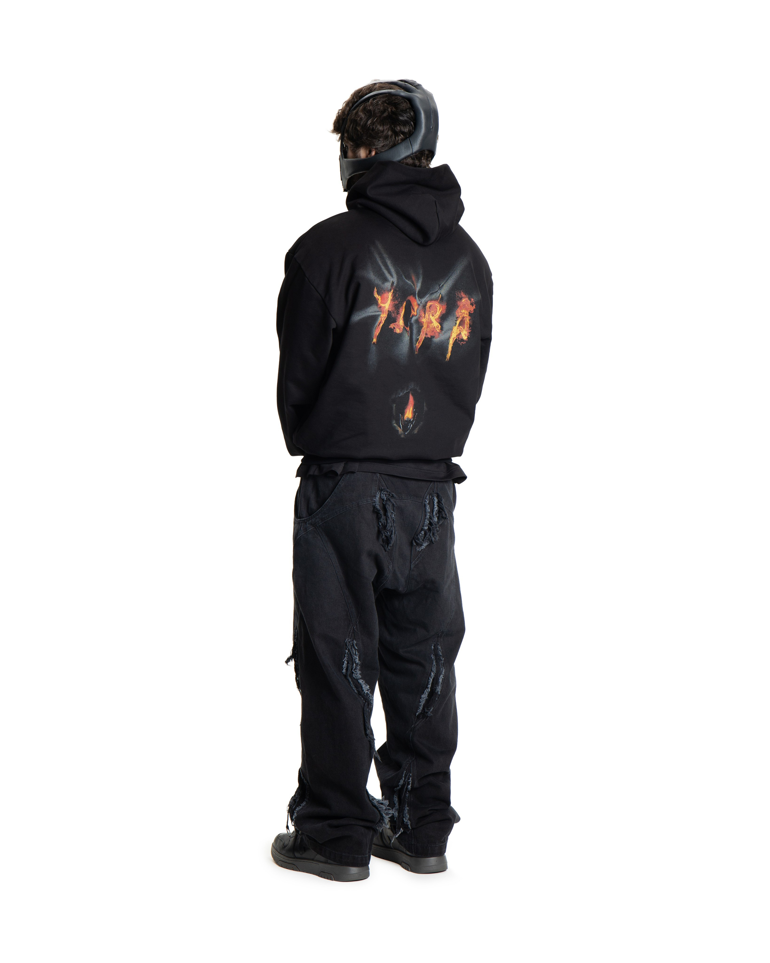 Yora Lookbook. Fotograf Mody Warszawa | MOKS — 3D Artist & Creative Director