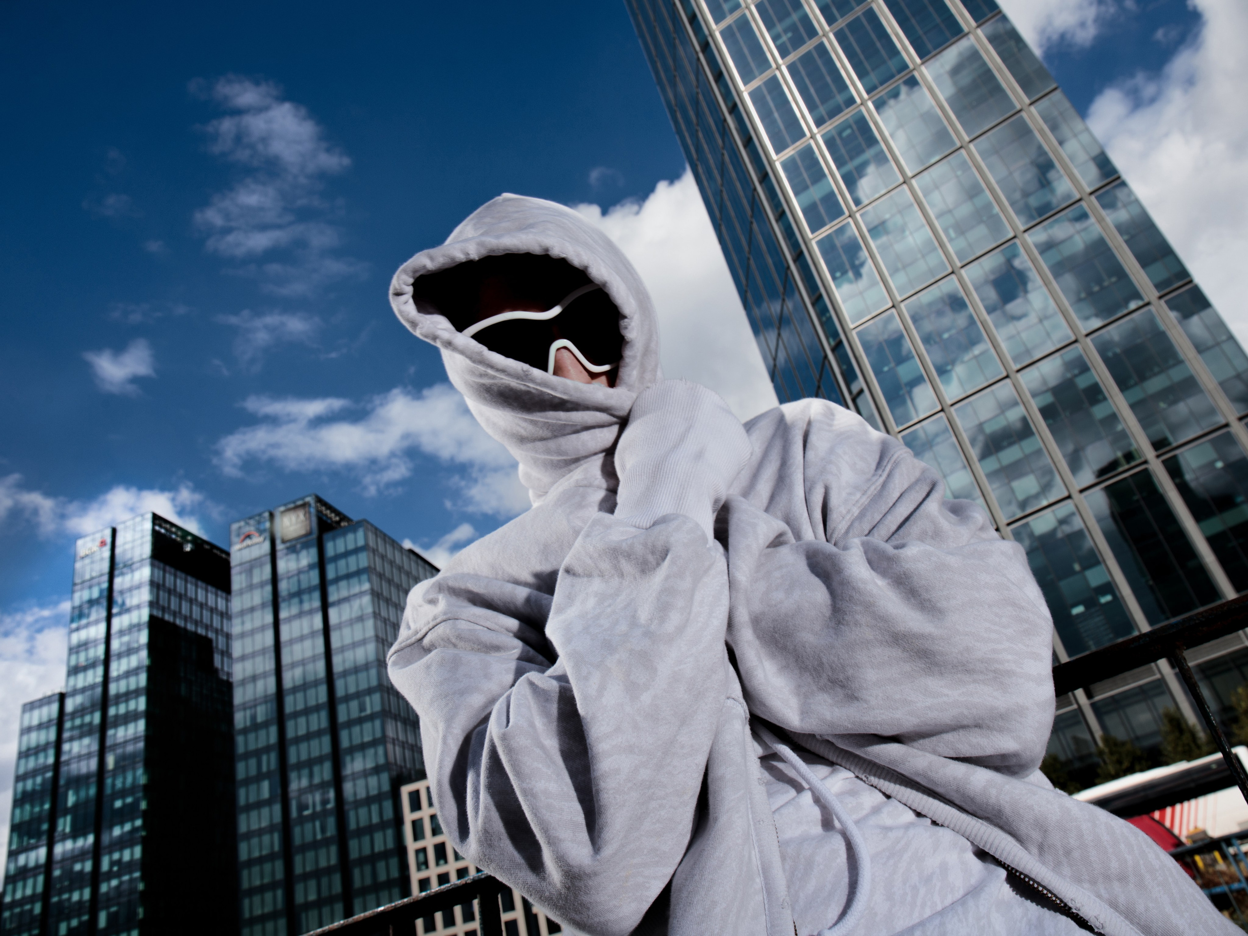 WiFi. Fotograf Warszawa | MOKS — 3D Artist & Dyrektor Kreatywny