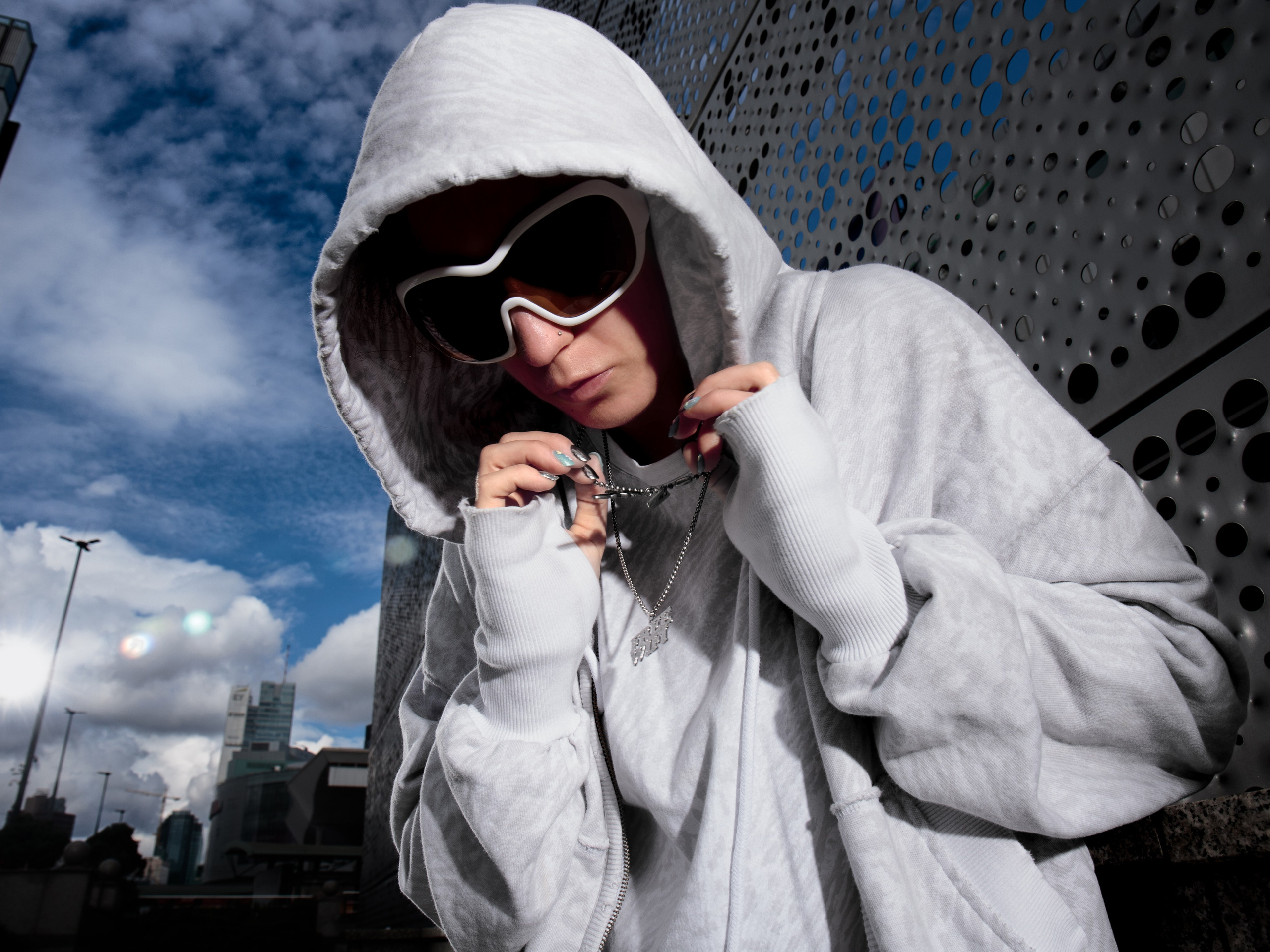 WiFi. Fotograf Warszawa | MOKS — 3D Artist & Dyrektor Kreatywny