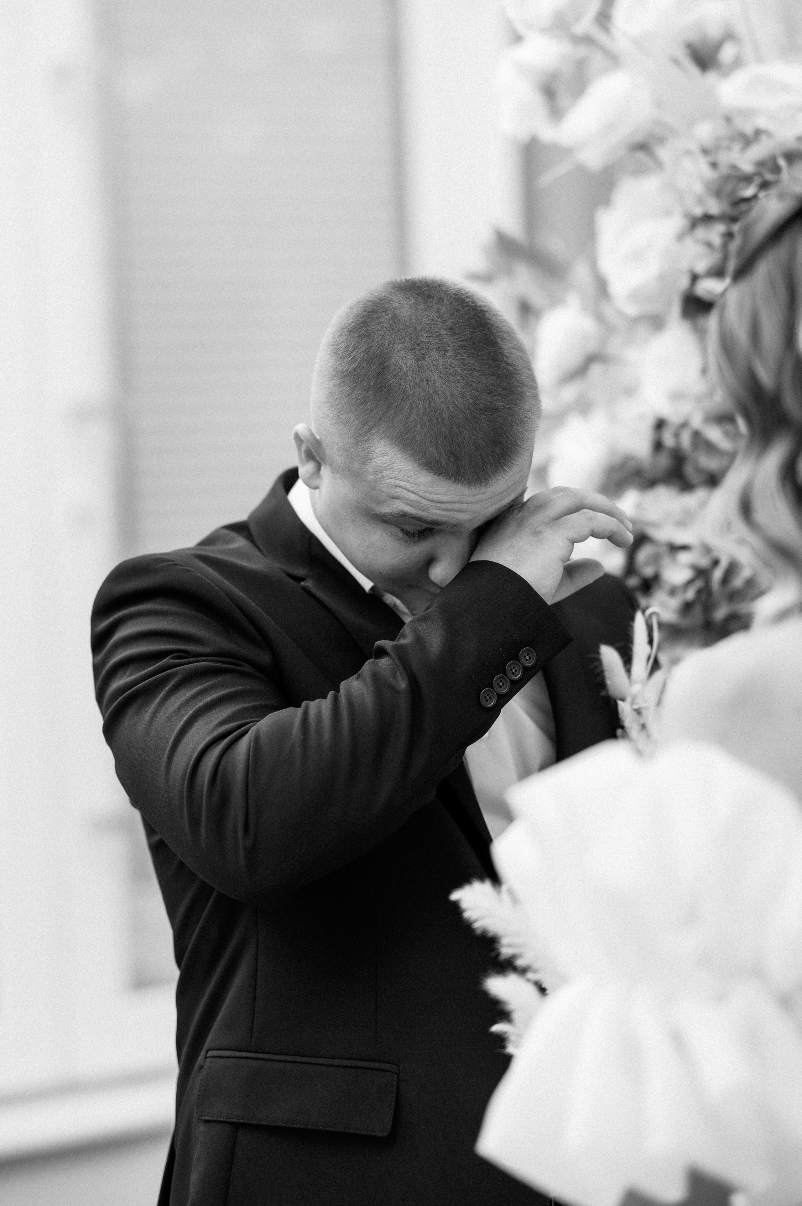 Heart in the palms. Fostik Alexander — photographer