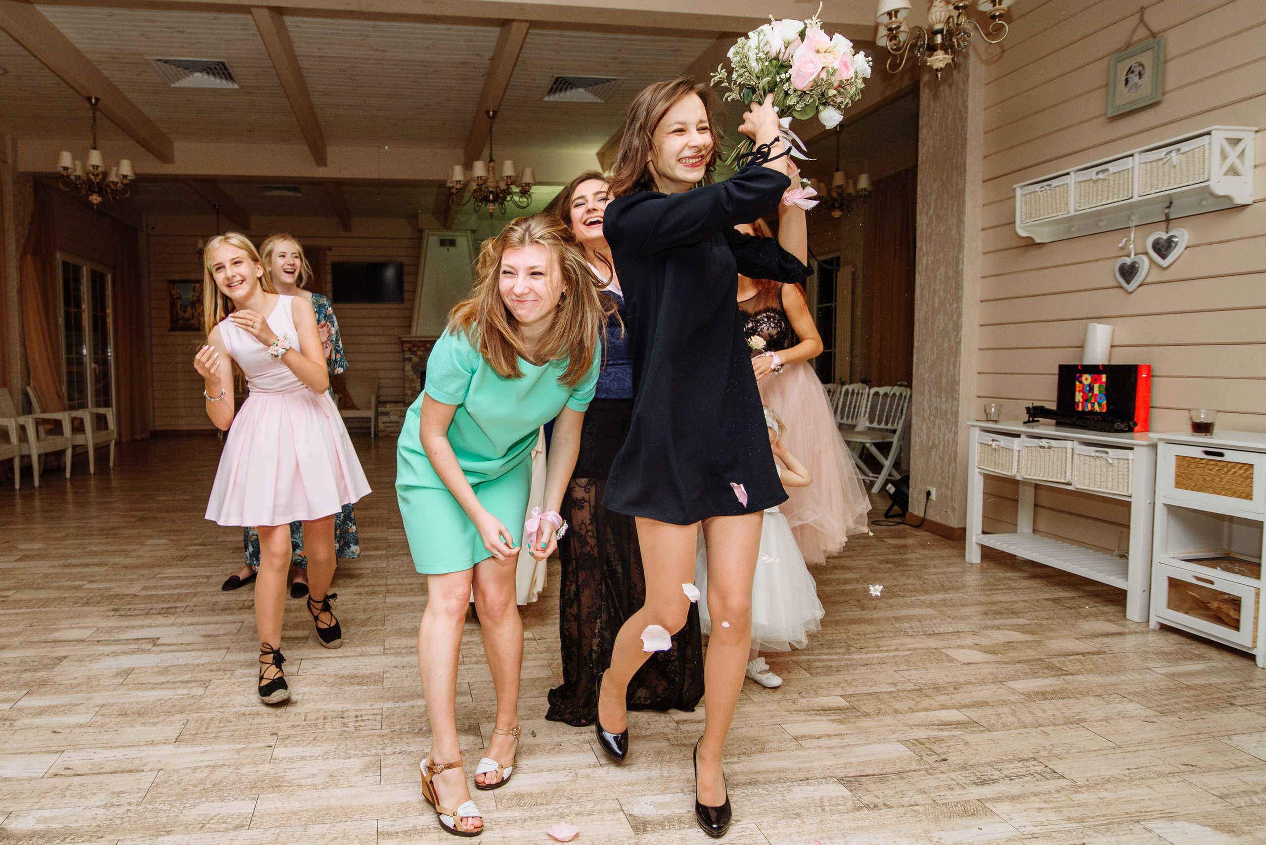 Laconic and elegant wedding. Fostik Alexander — photographer