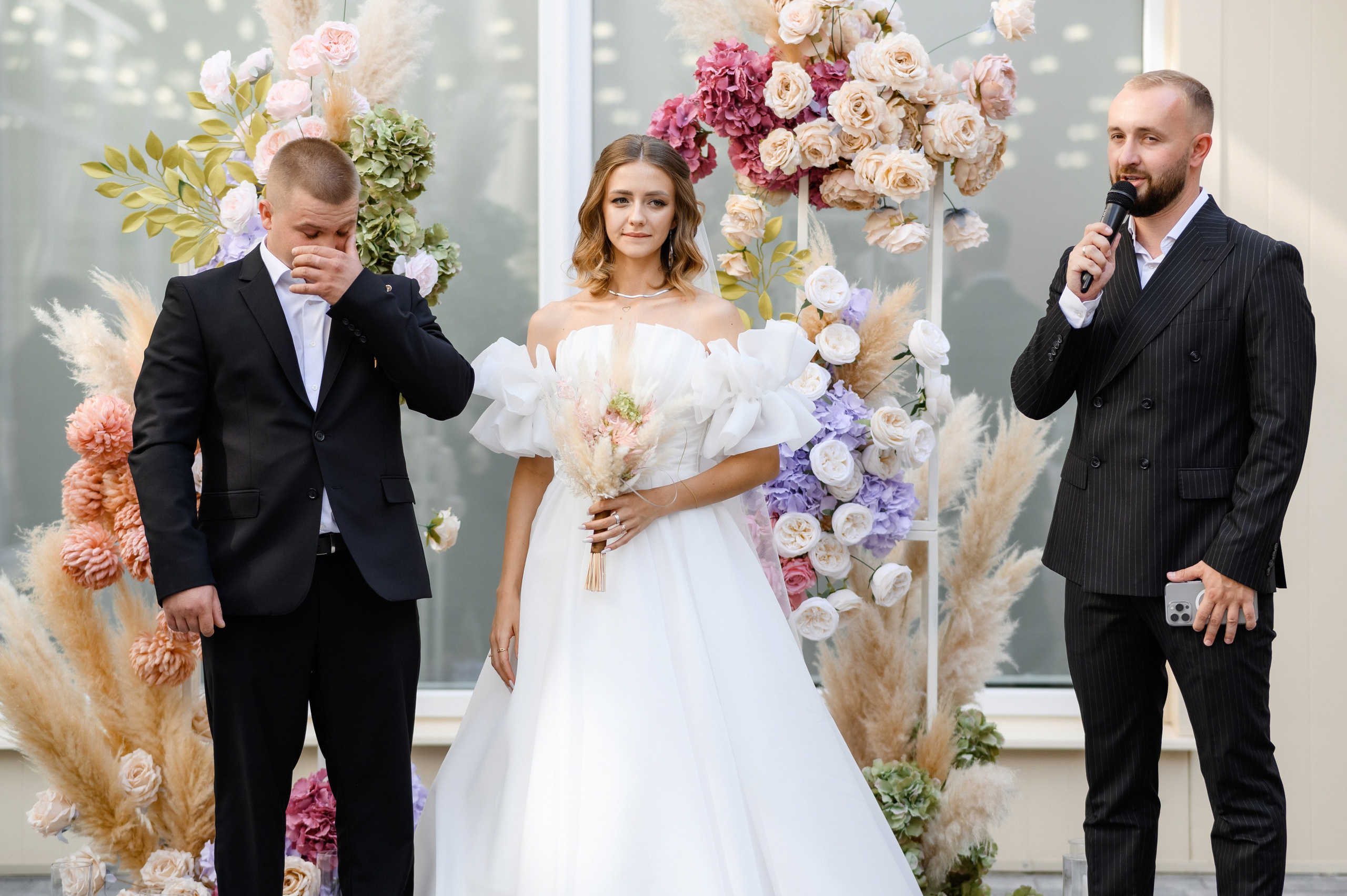 Heart in the palms. Fostik Alexander — photographer