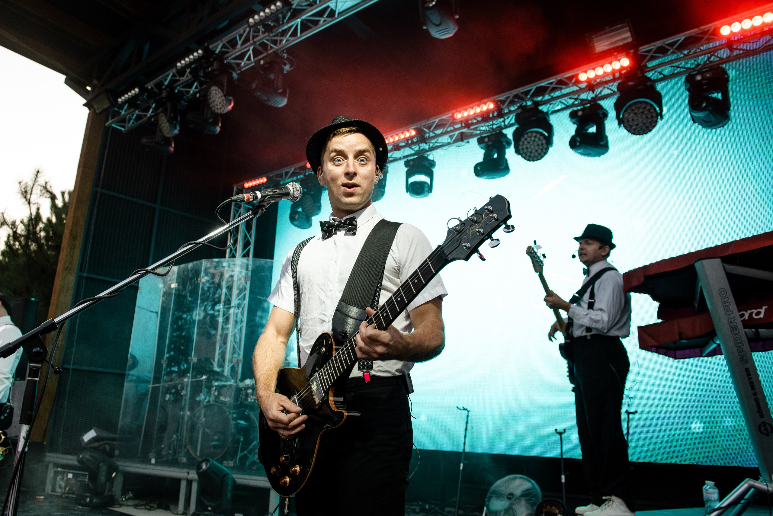 Више неба. Фостик Александр — фотограф