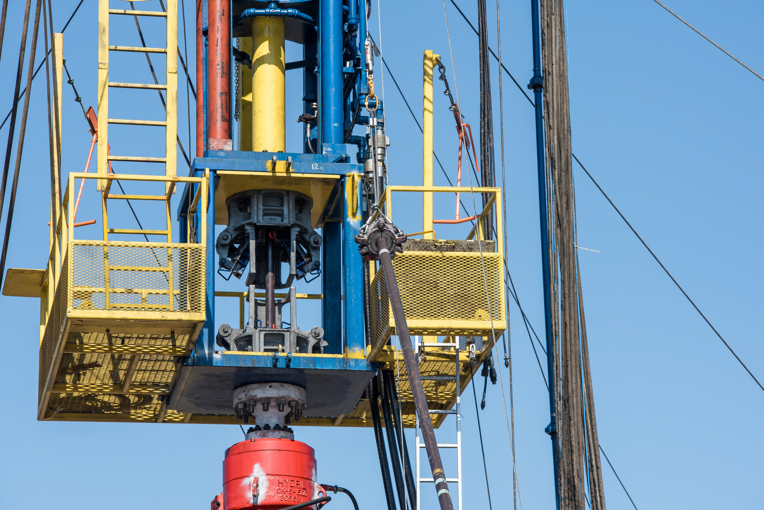 Съемка каталога для нефтегазовой компании «DENIMEX». Фостик Александр — фотограф