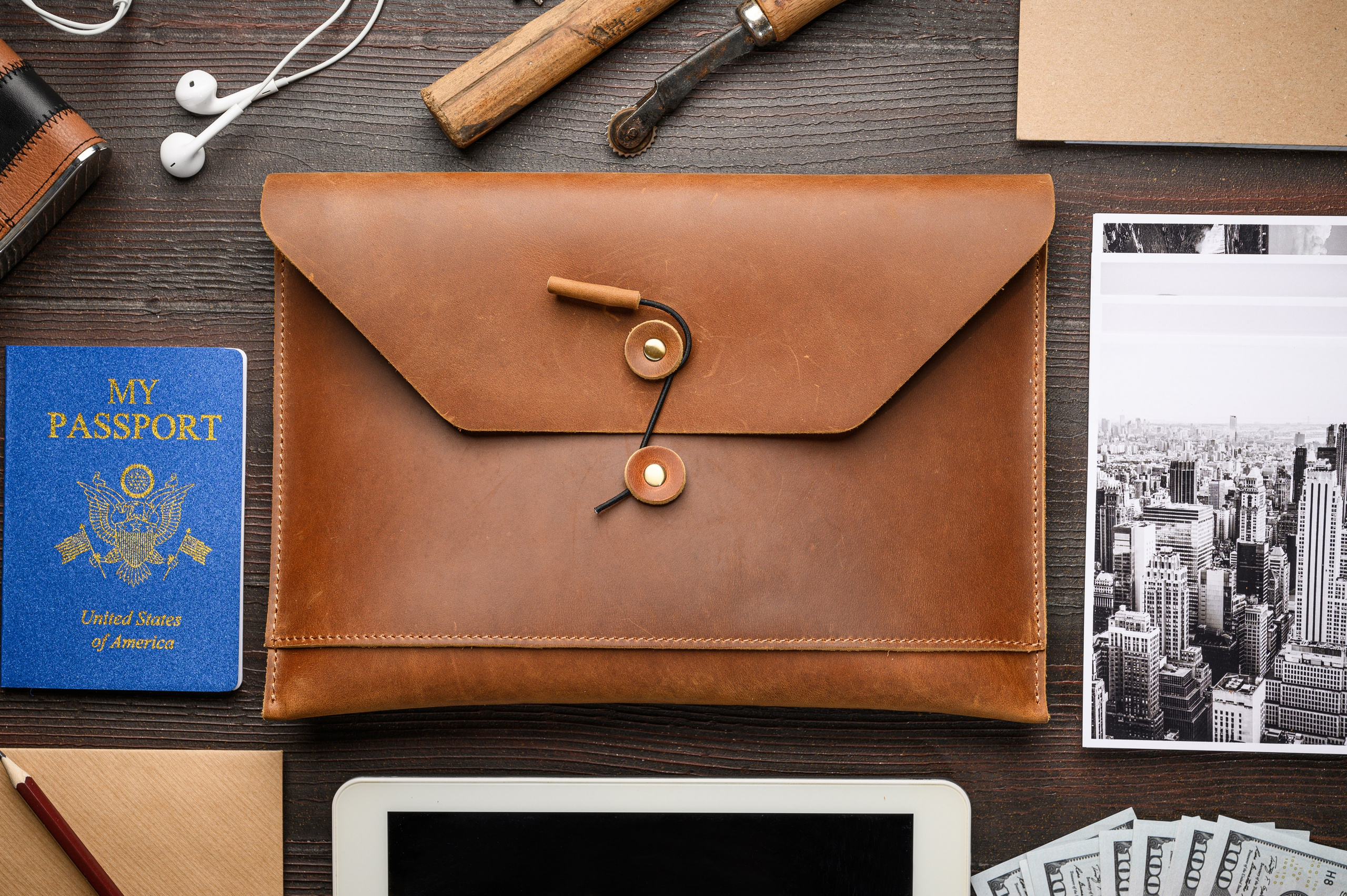 Зйомка шкіряних виробів. Фостик Олександр — фотограф