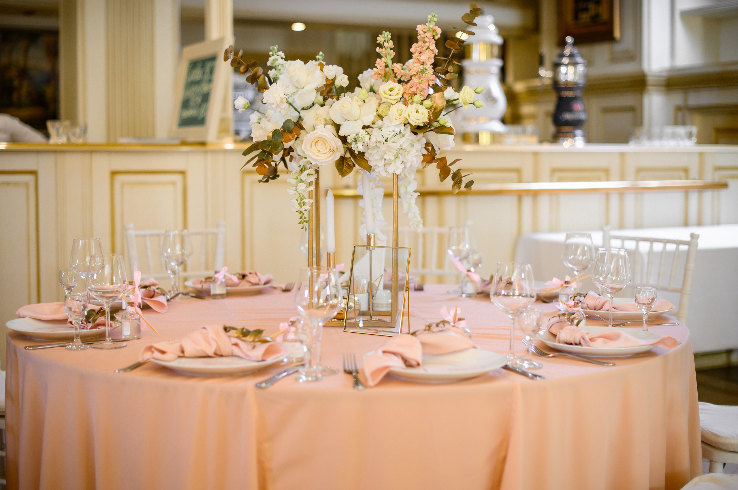 Наші обійми. Фостик Олександр — фотограф