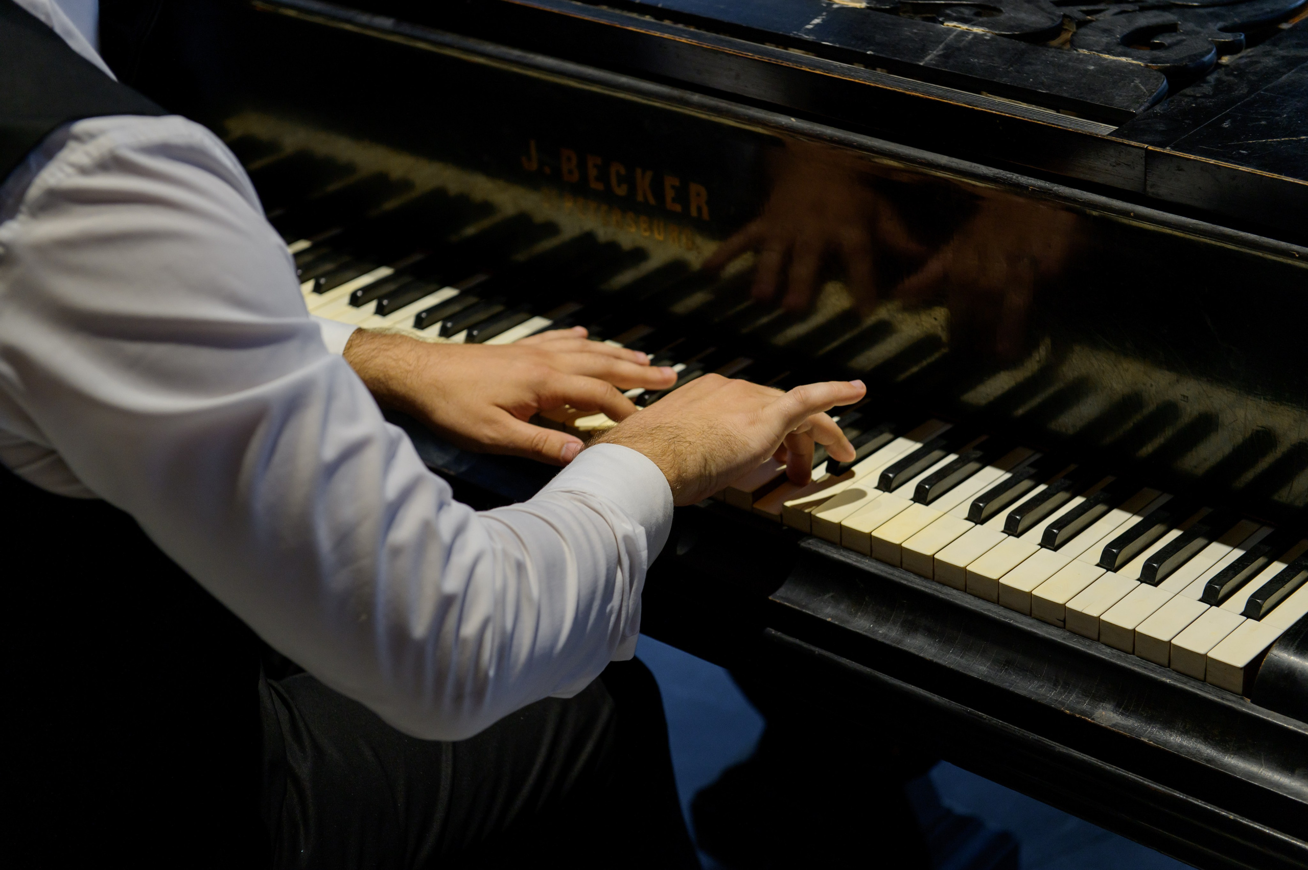 Мелодия любви. Фостик Александр — фотограф