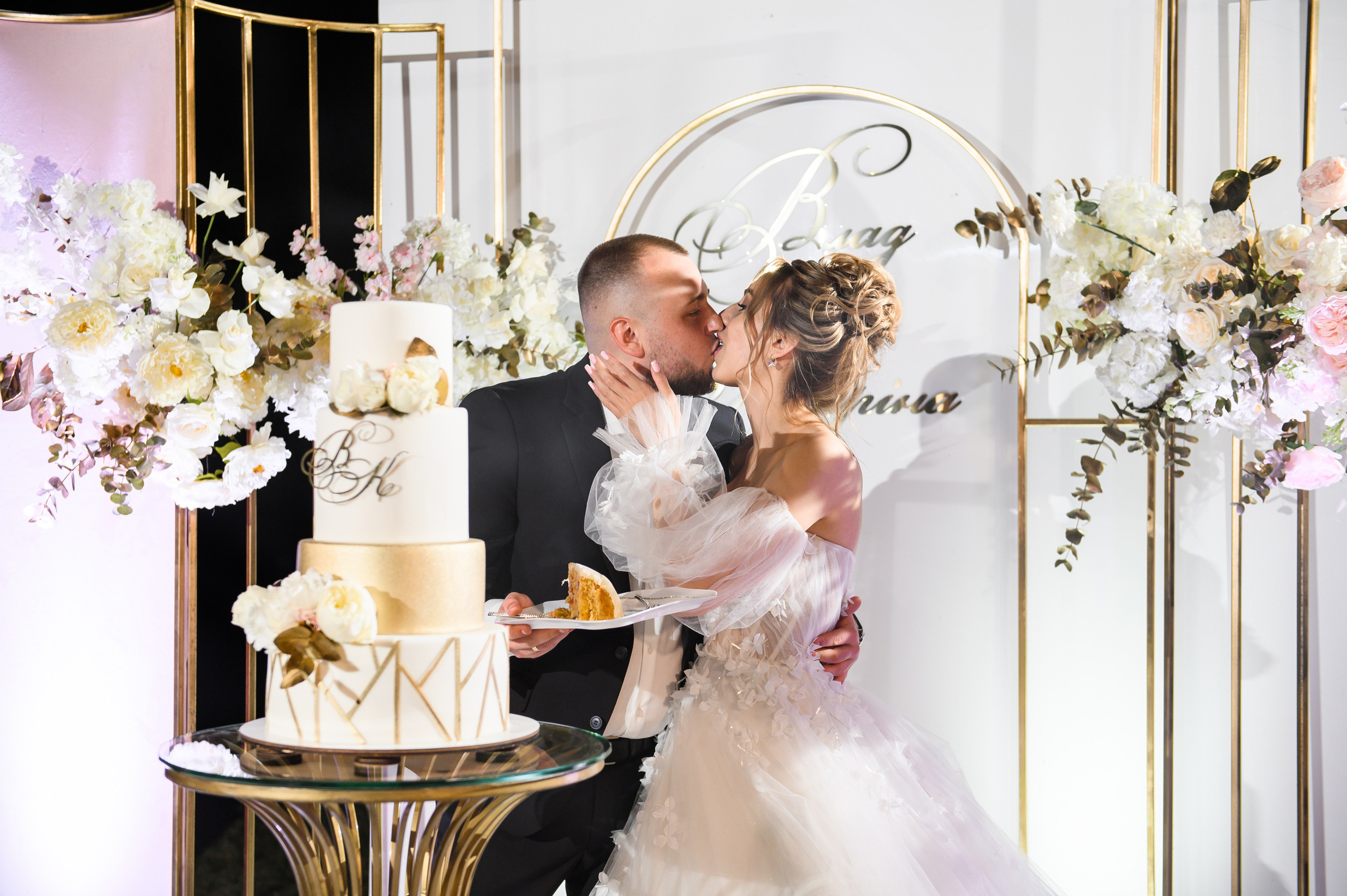 Наші обійми. Фостик Олександр — фотограф