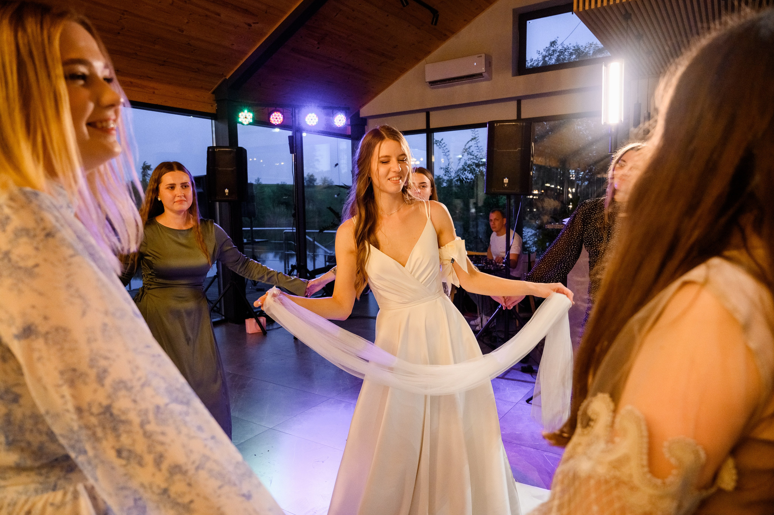 Улыбки счастья. Фостик Александр — фотограф