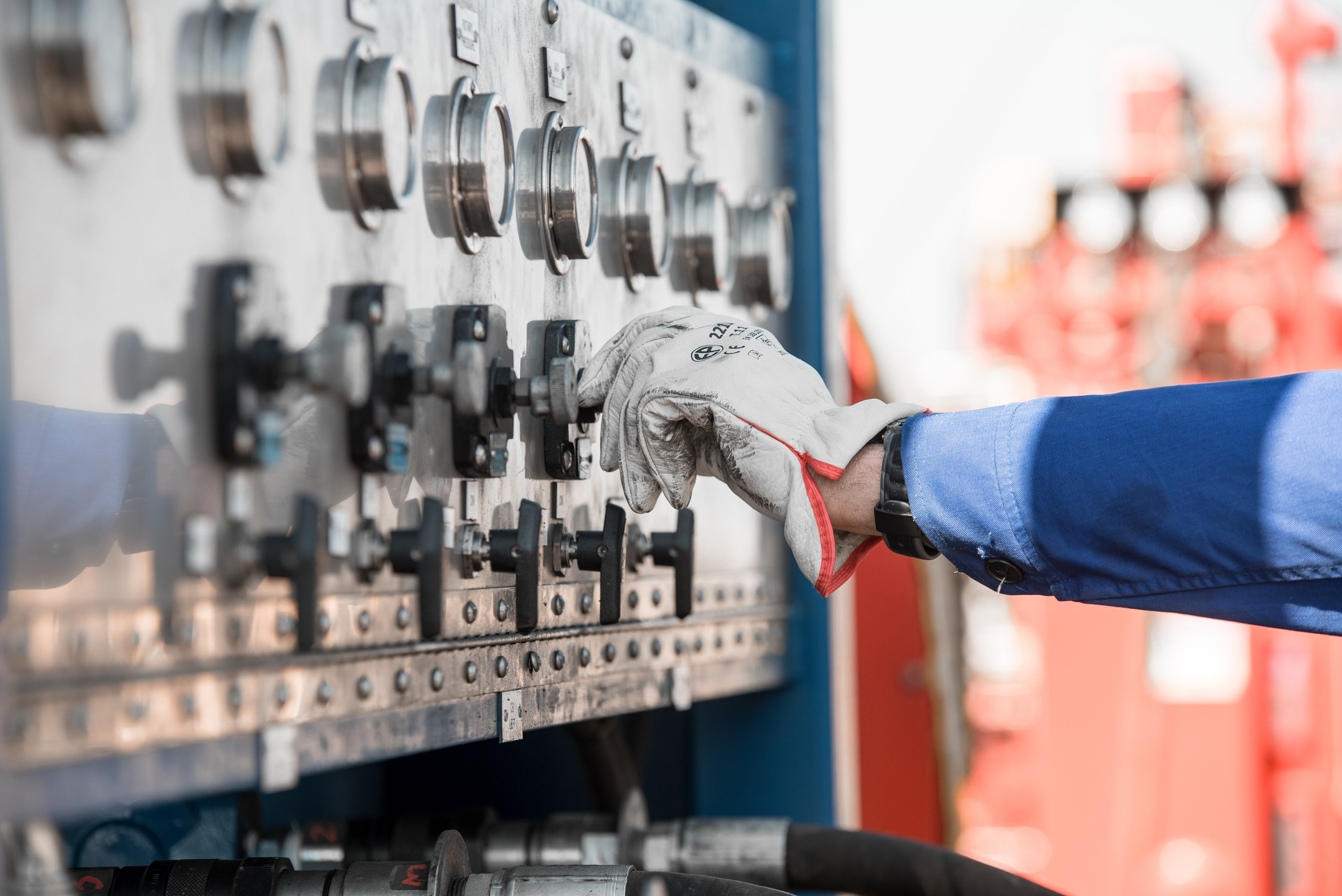 Съемка каталога для нефтегазовой компании «DENIMEX». Фостик Александр — фотограф