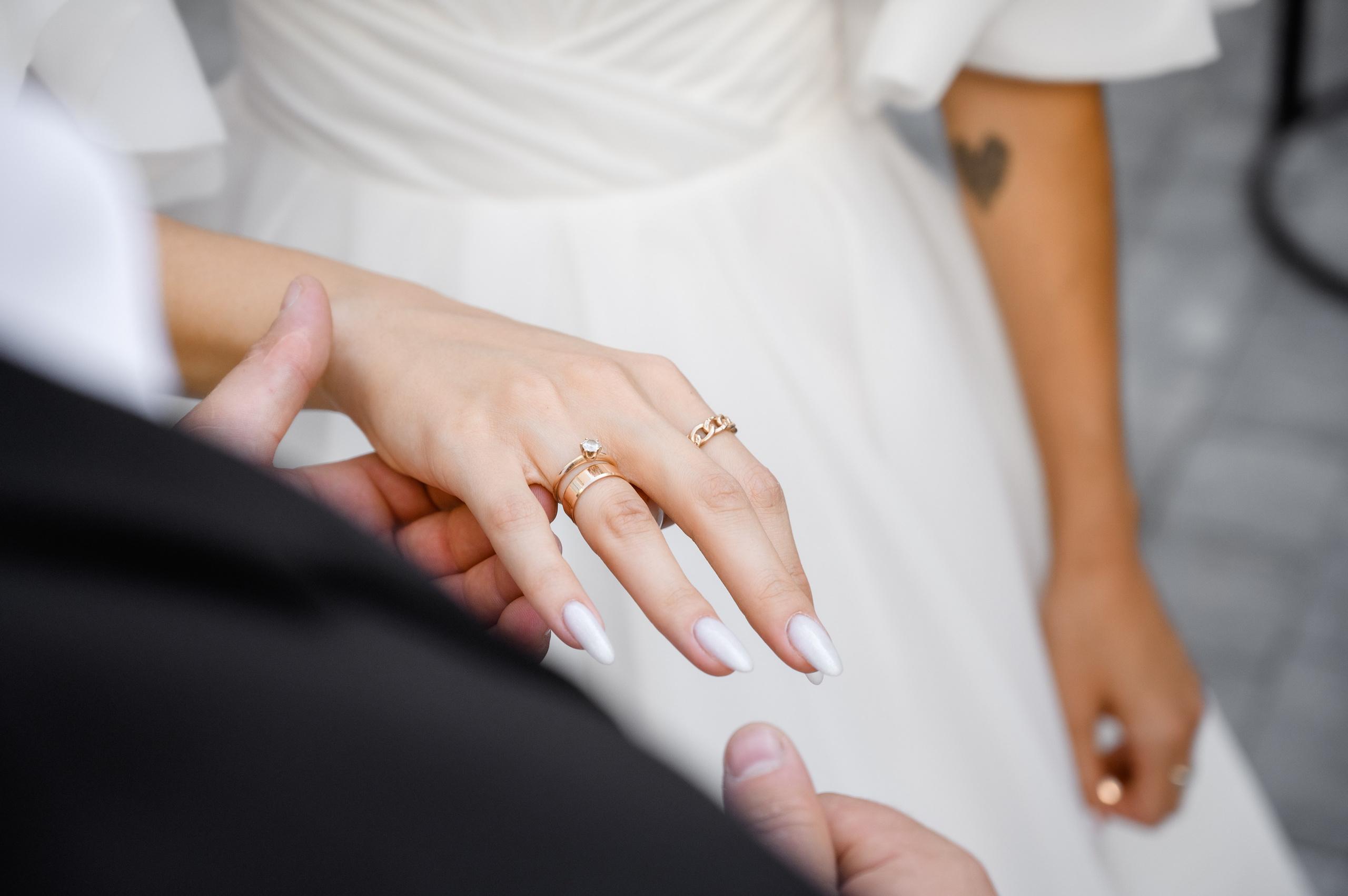 Heart in the palms. Fostik Alexander — photographer