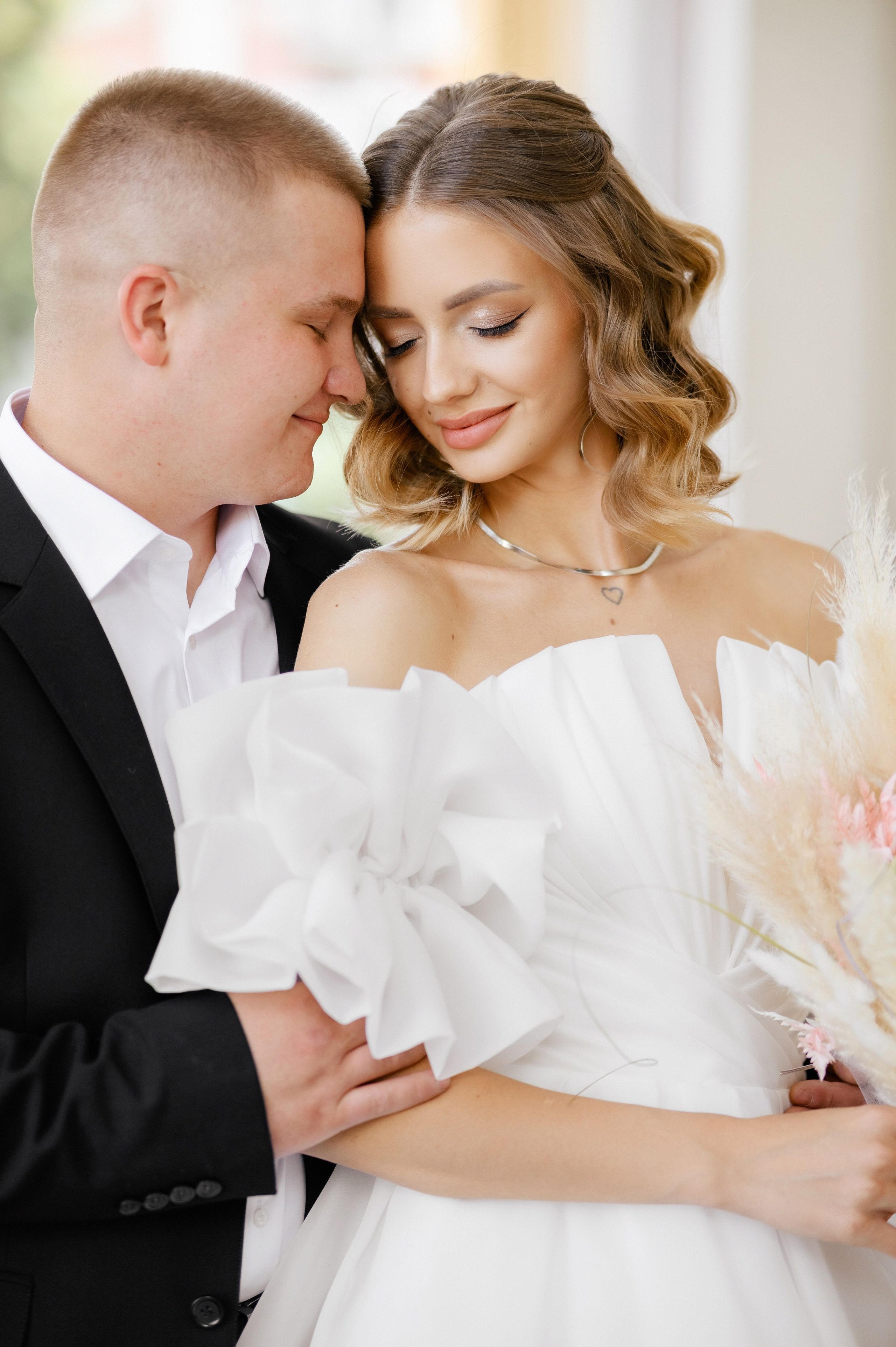 Heart in the palms. Fostik Alexander — photographer