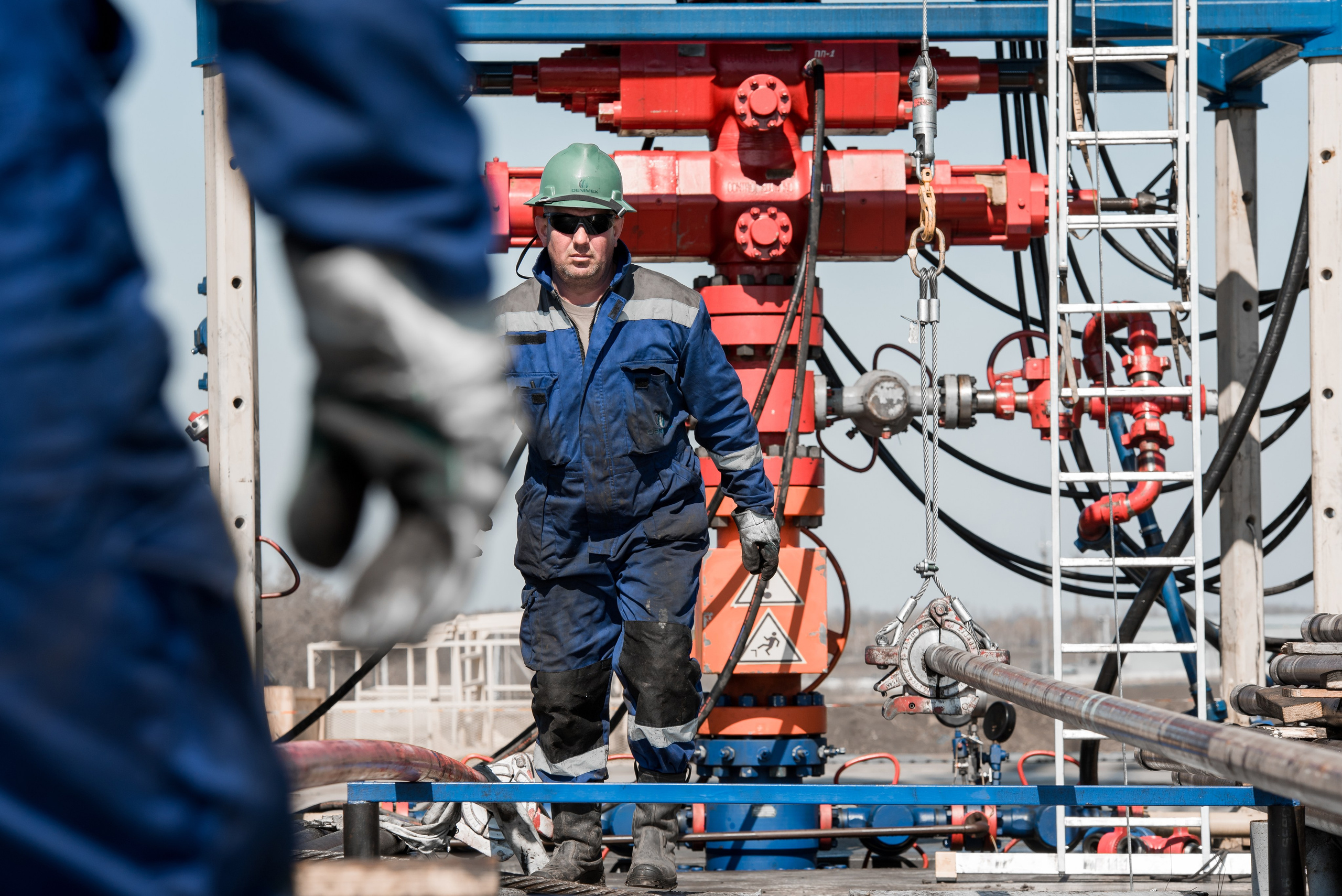 Съемка каталога для нефтегазовой компании «DENIMEX». Фостик Александр — фотограф