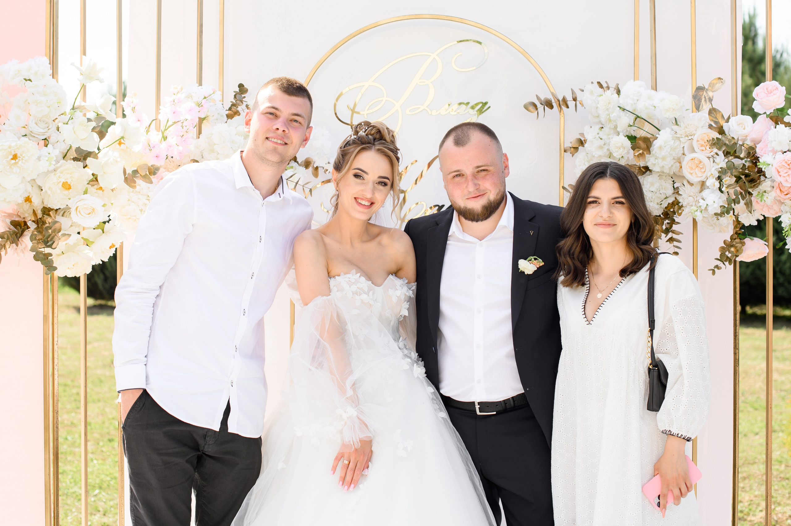 Наші обійми. Фостик Олександр — фотограф