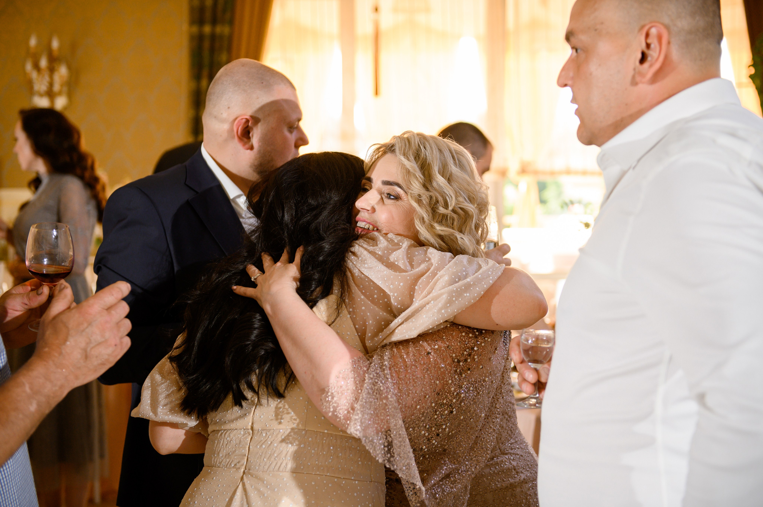 Наші обійми. Фостик Олександр — фотограф