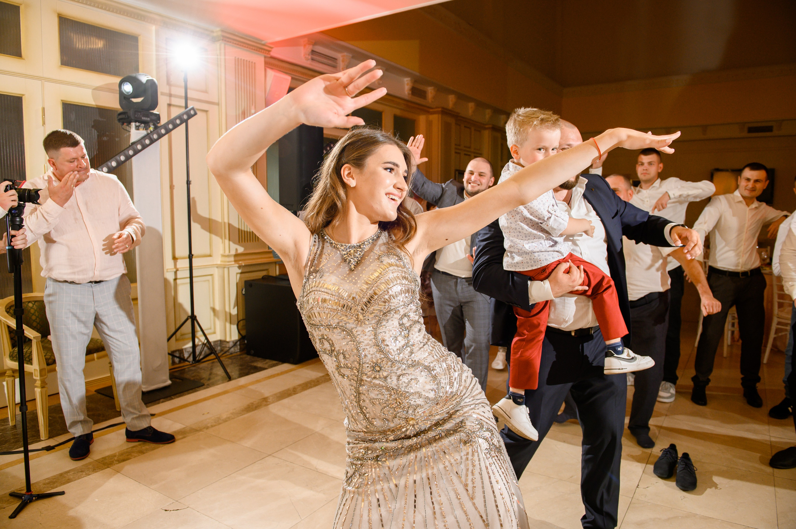 Наші обійми. Фостик Олександр — фотограф