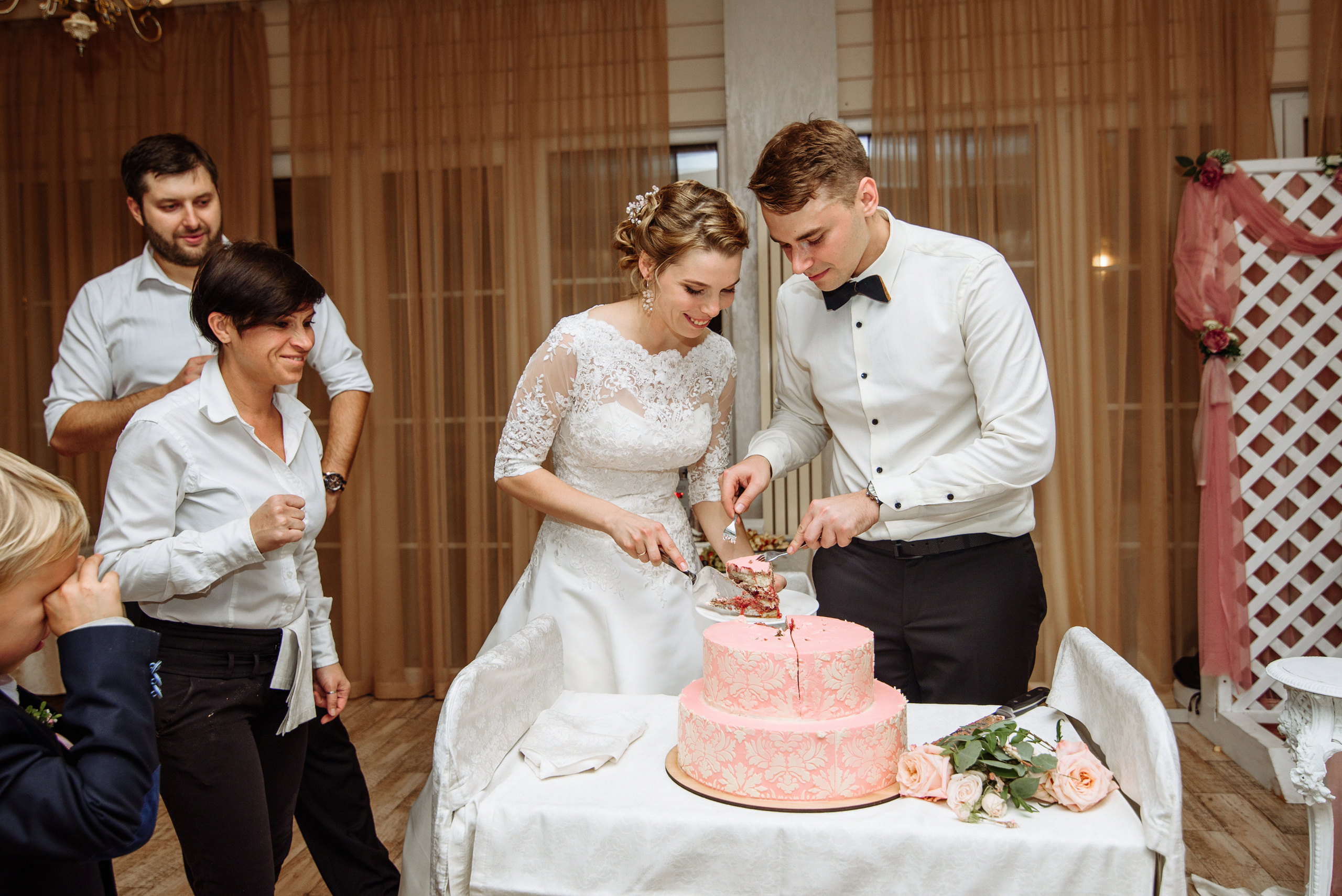 Laconic and elegant wedding. Fostik Alexander — photographer